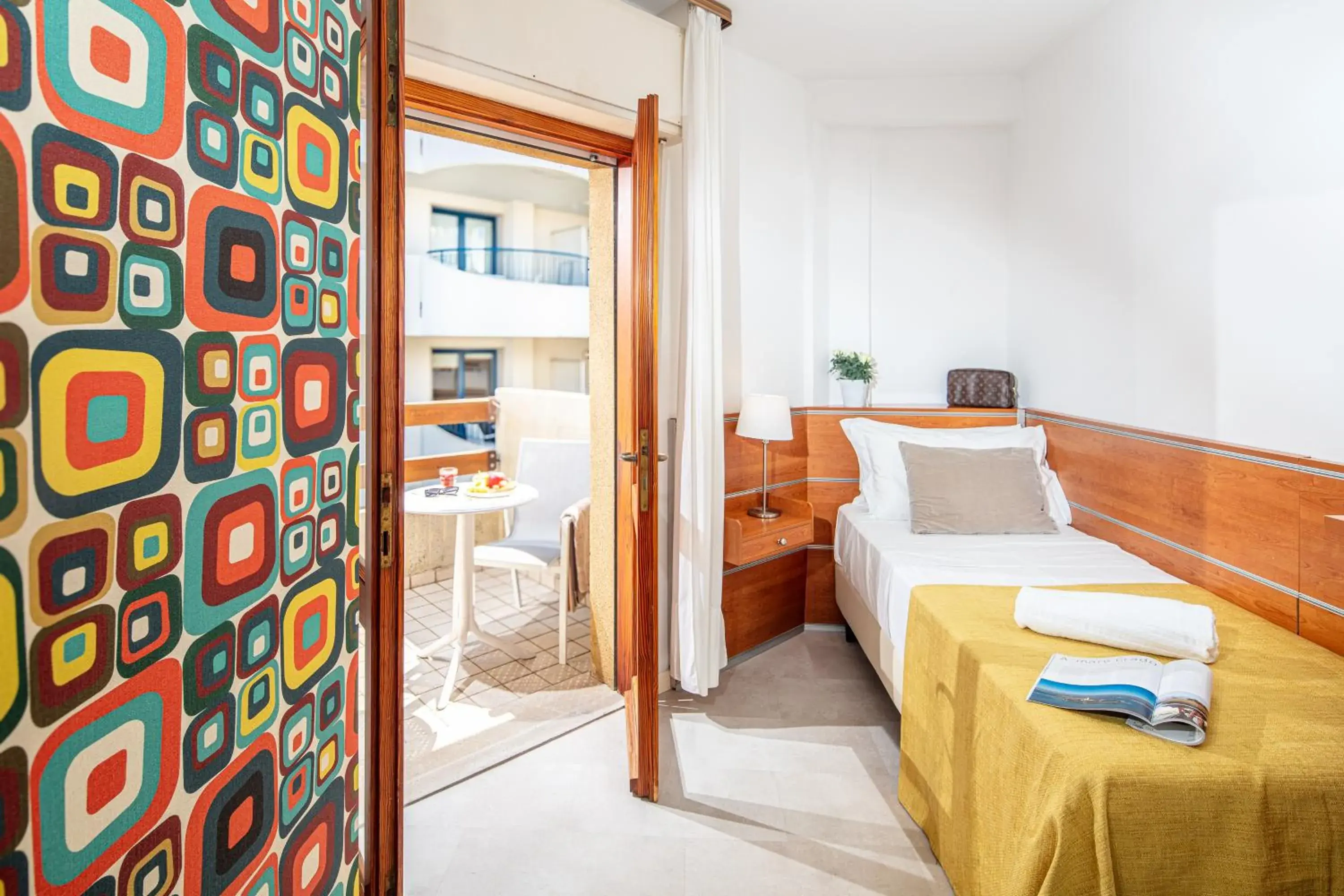 Single Room in Hotel Argentina Single Room in Hotel Argentina