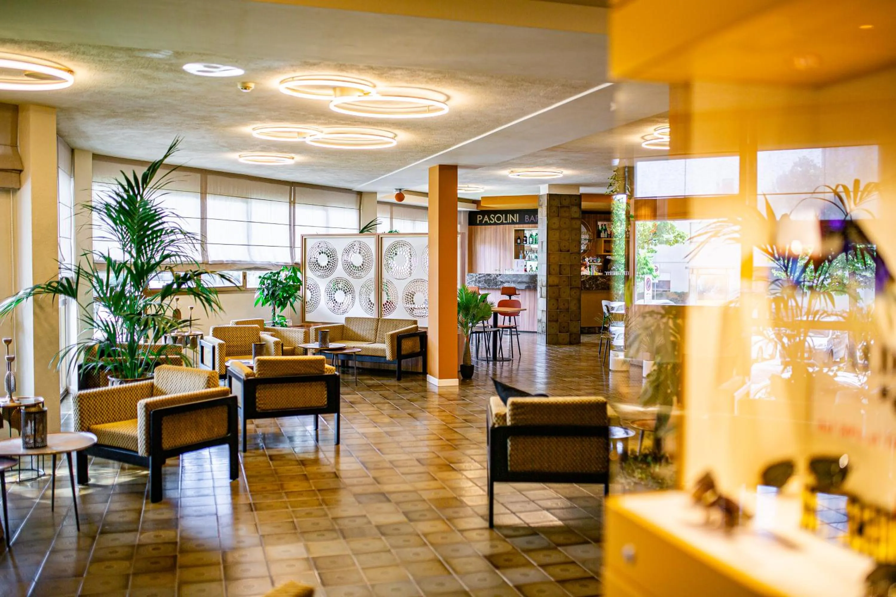 Restaurant/places to eat in Hotel Argentina