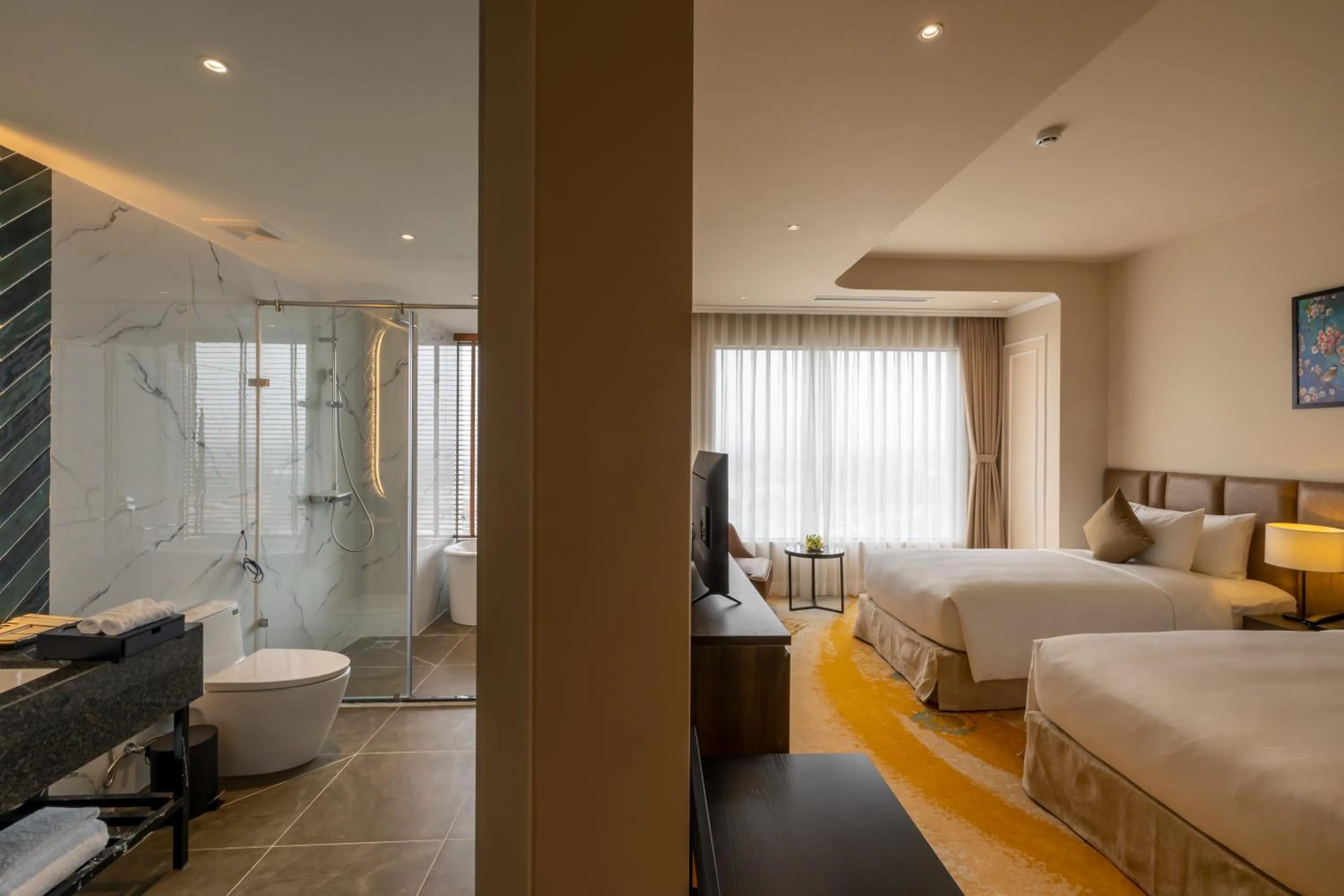 Bathroom, Bed in La Vela Hue Hotel