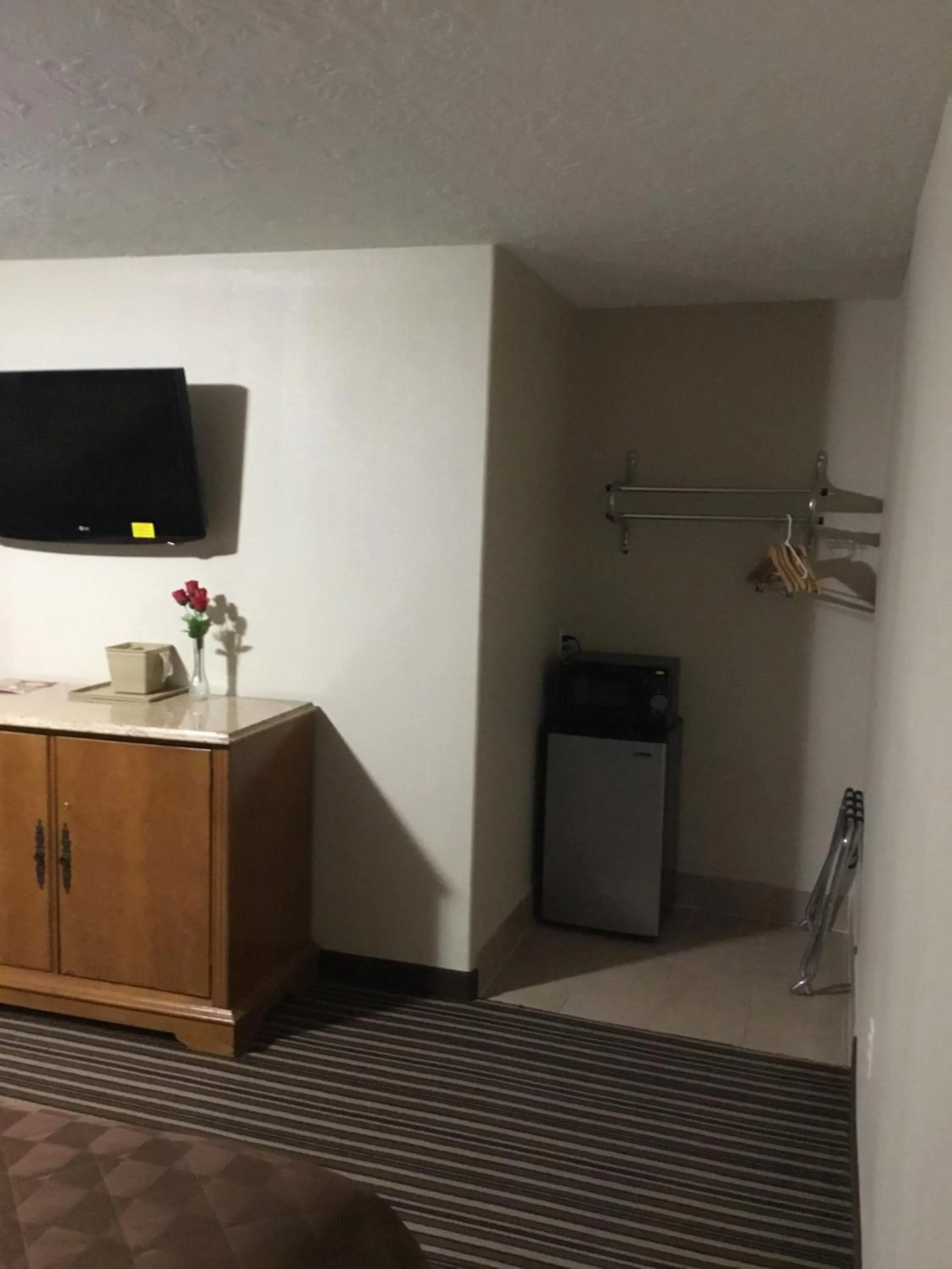 Bedroom in Executive Inn Snyder