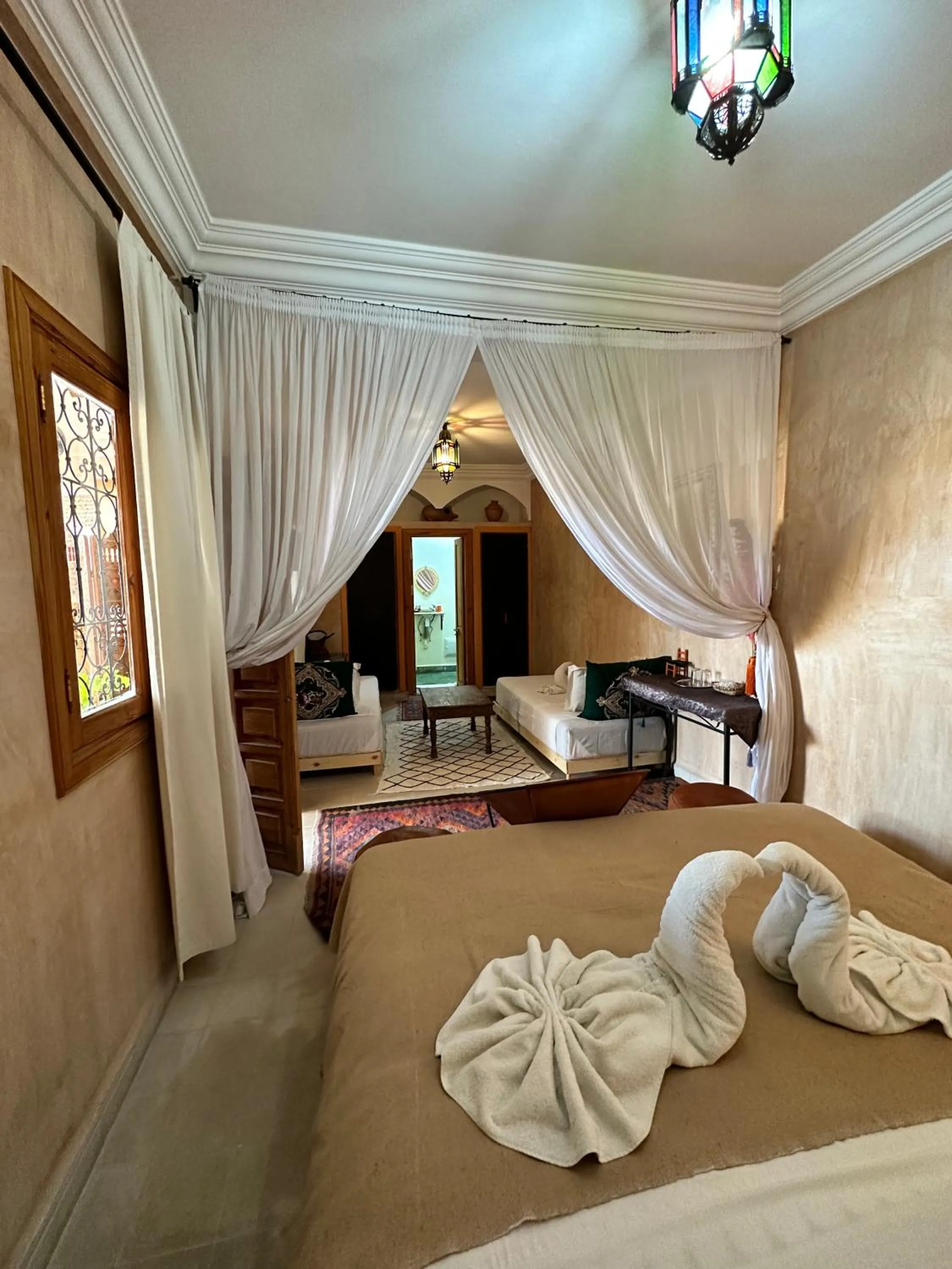 Bedroom, Bed in Riad Les Miroirs