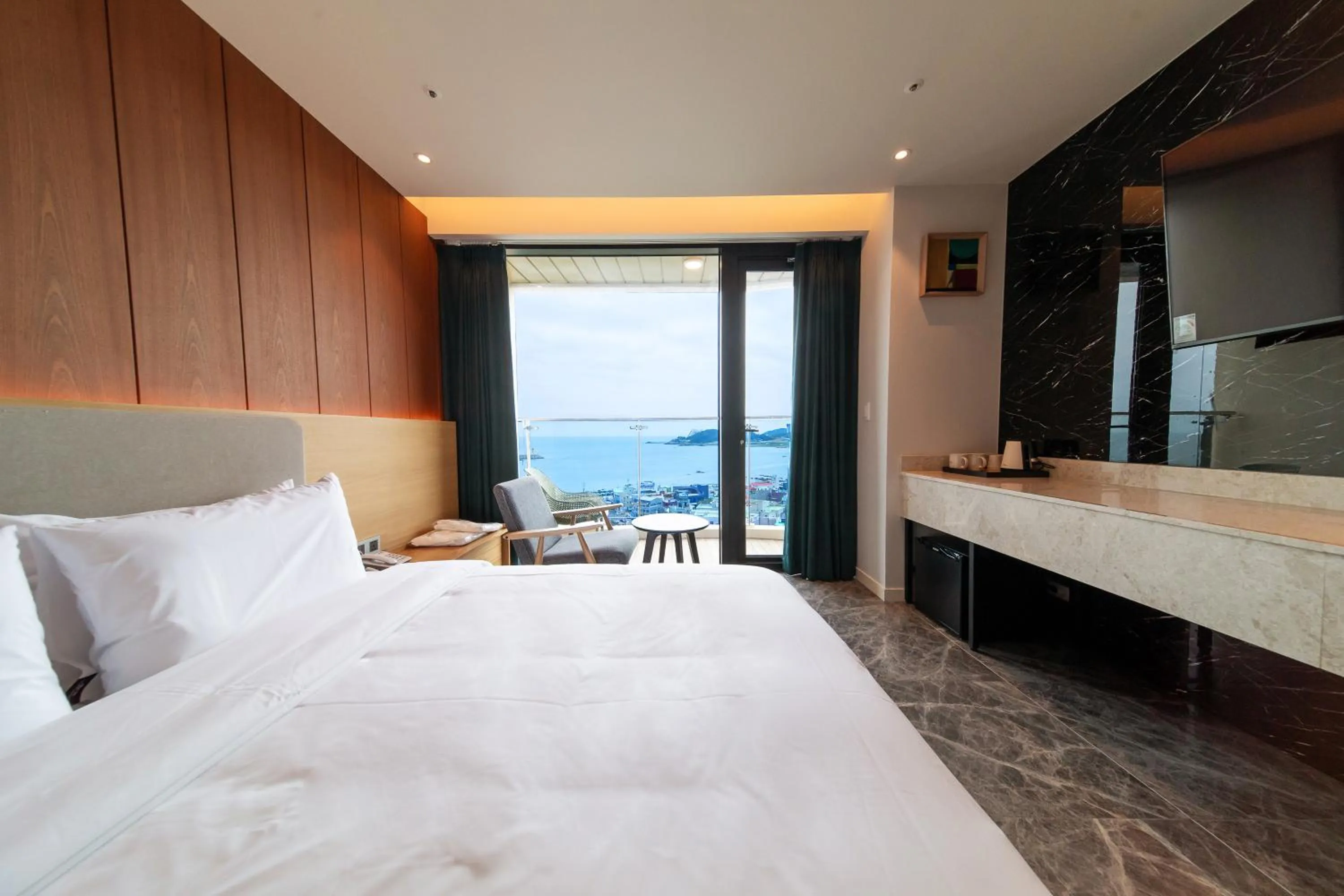 Bed in The Club Hotel Gijang Yeonhwari