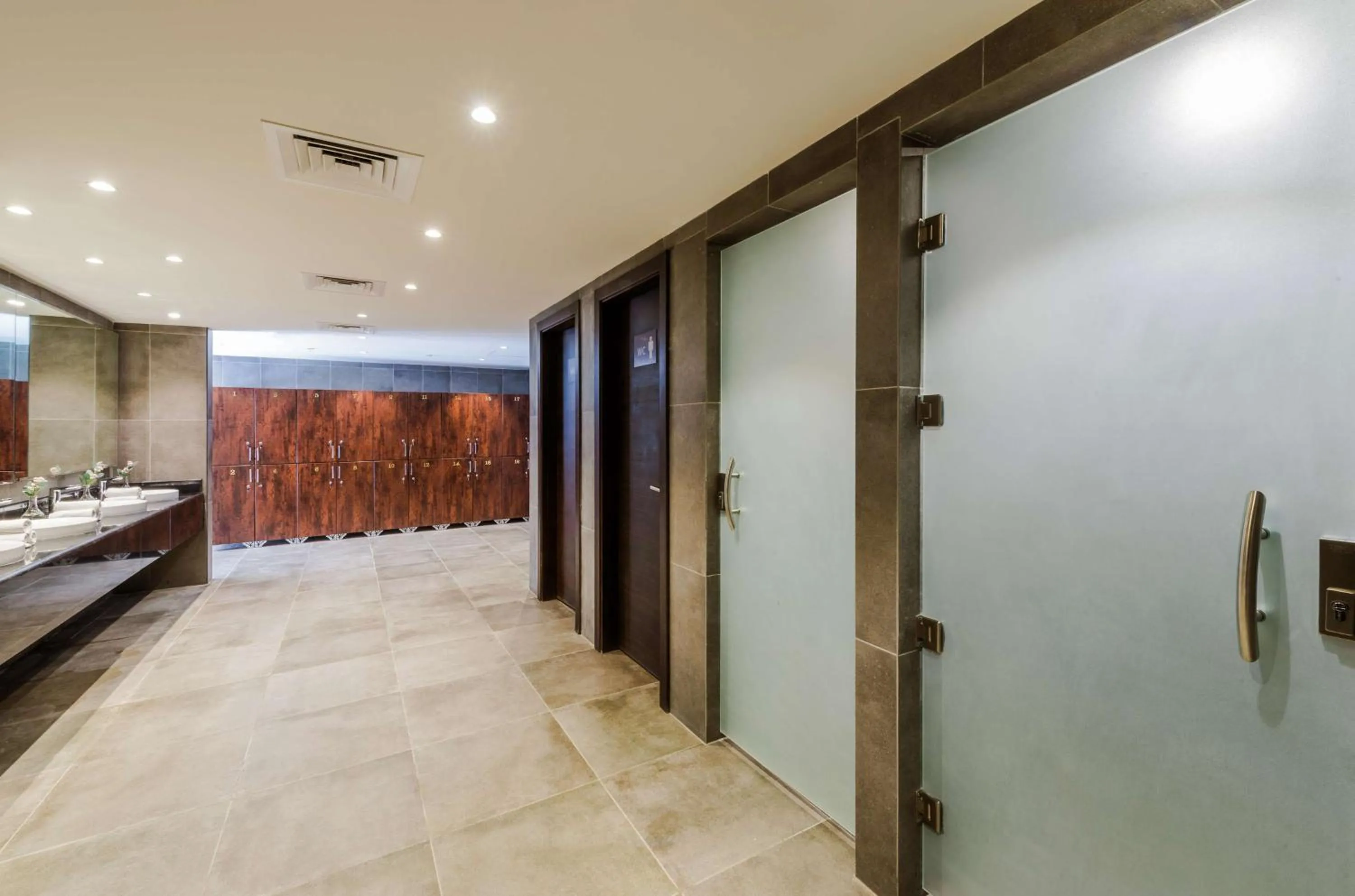 Spa and wellness centre/facilities, Bed in Best Western Plus Al Qurayyat City Center