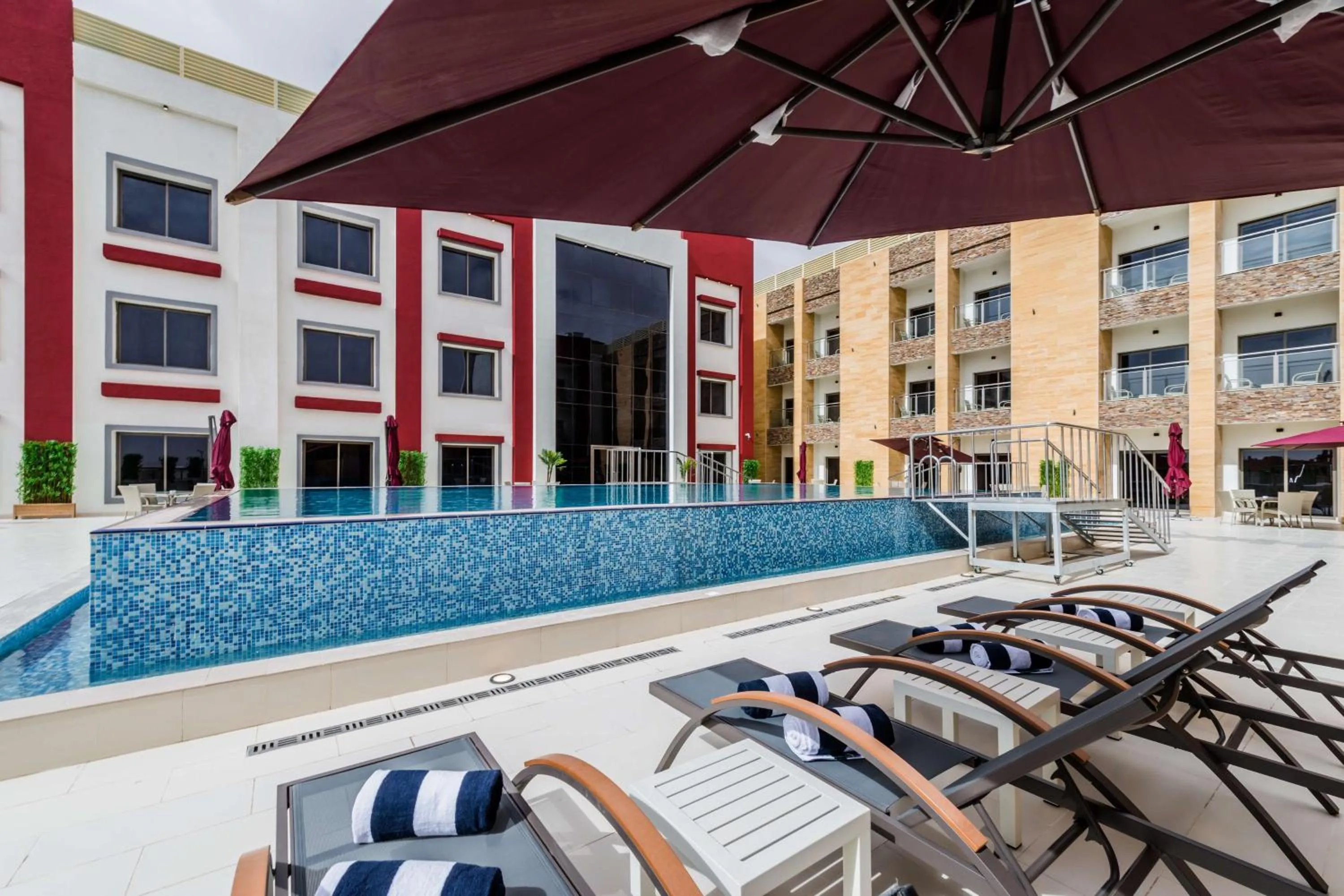Pool view in Best Western Plus Al Qurayyat City Center