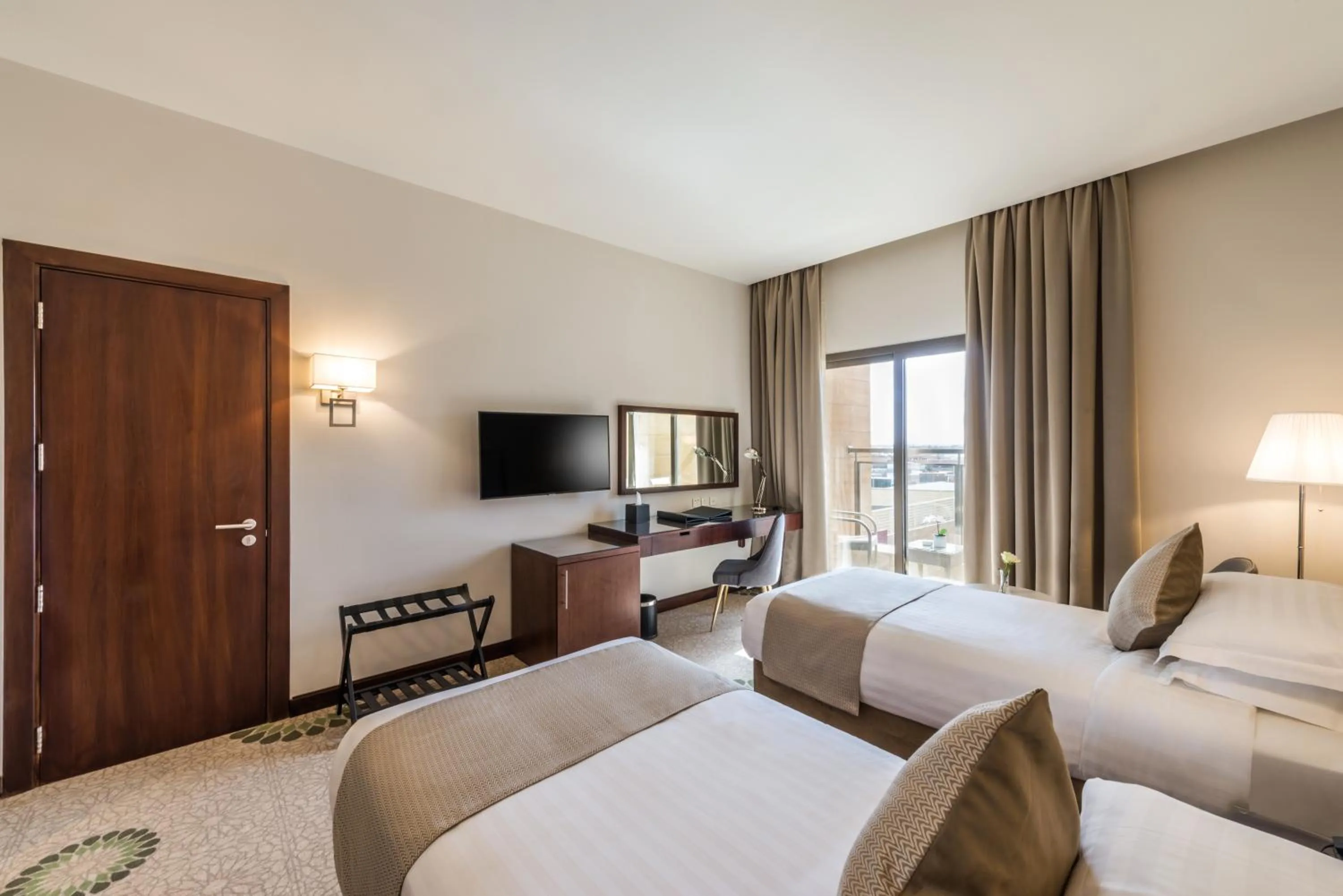 Bedroom, Bed in Best Western Plus Al Qurayyat City Center