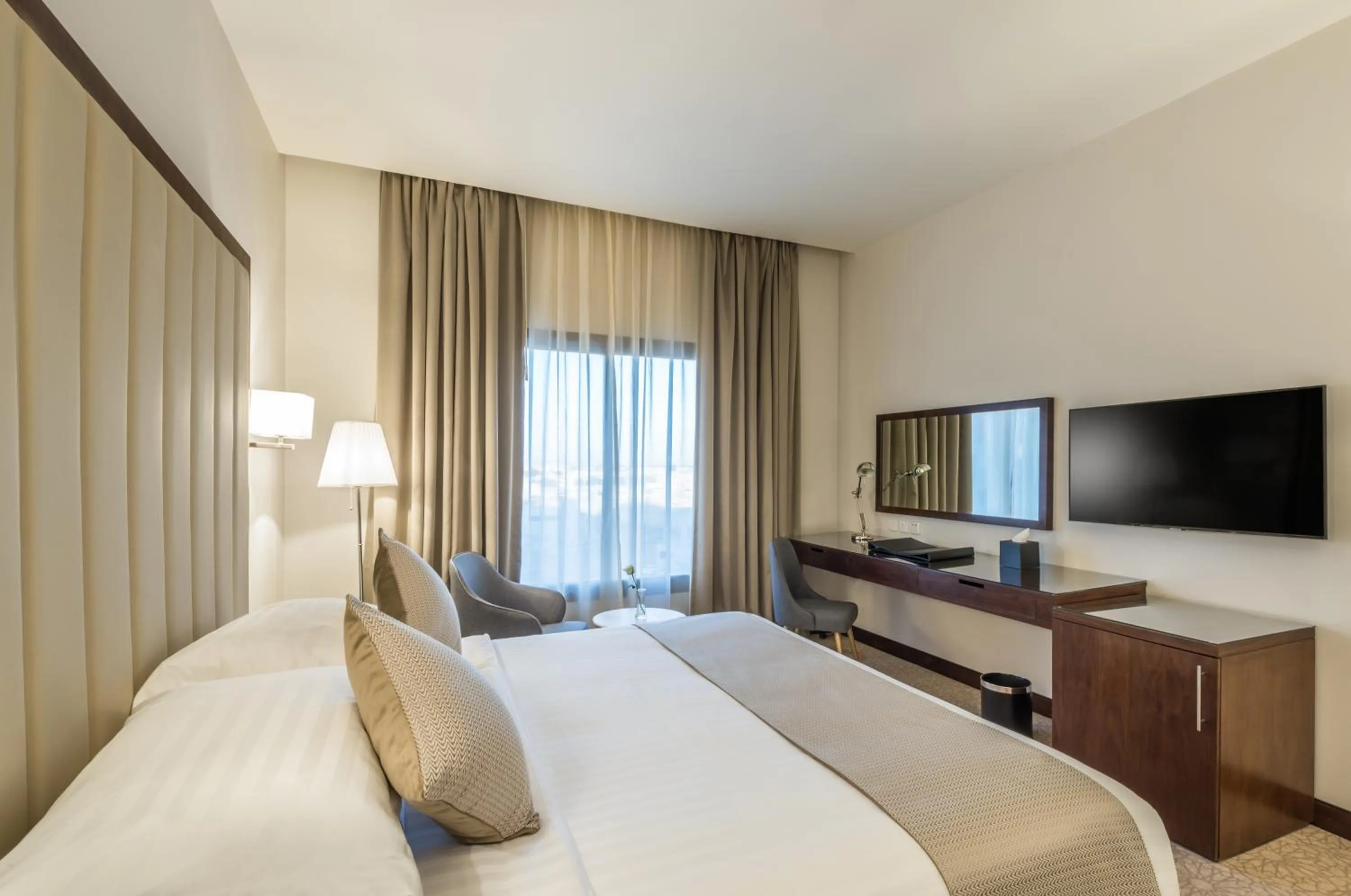 Bedroom, Bed in Best Western Plus Al Qurayyat City Center