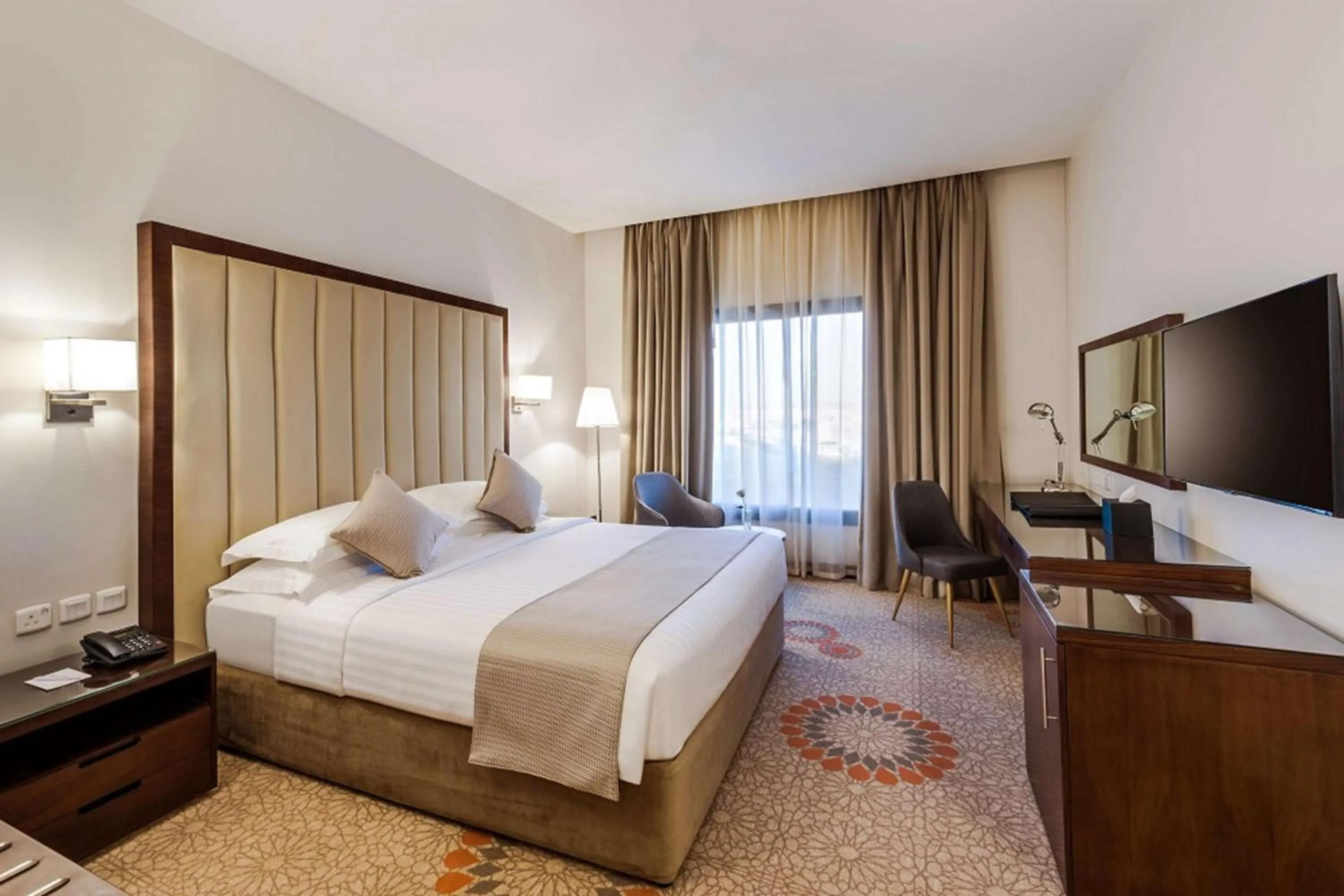 Bedroom, Bed in Best Western Plus Al Qurayyat City Center