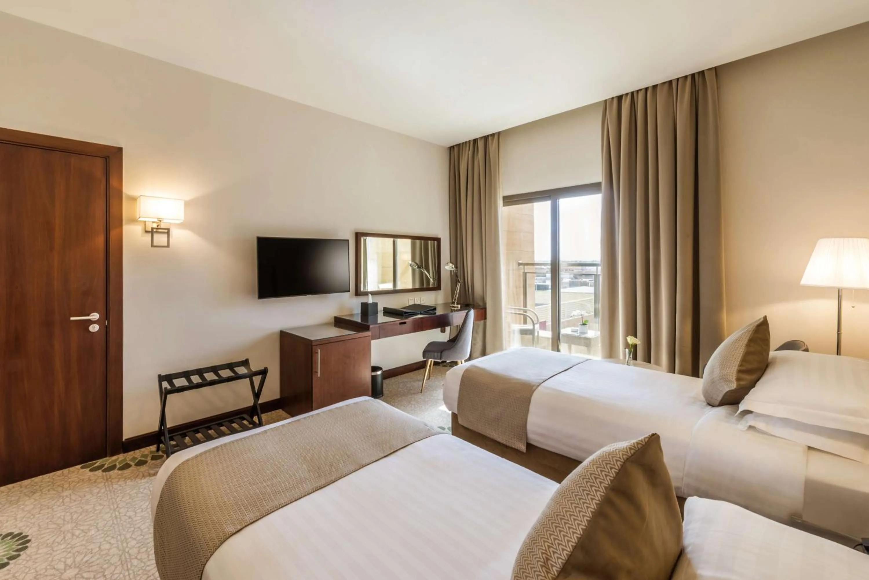Bedroom, Bed in Best Western Plus Al Qurayyat City Center
