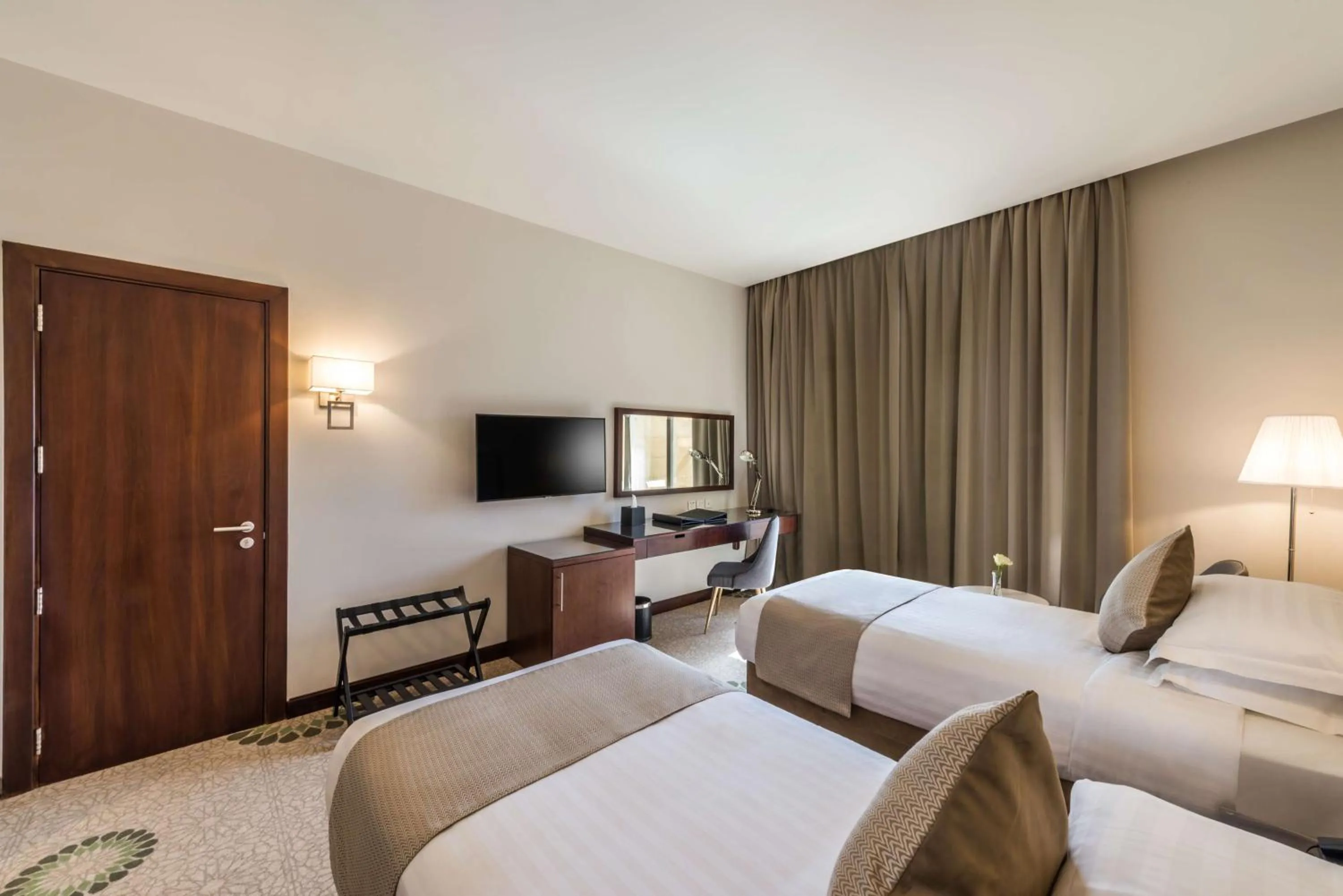 Bedroom, Bed in Best Western Plus Al Qurayyat City Center