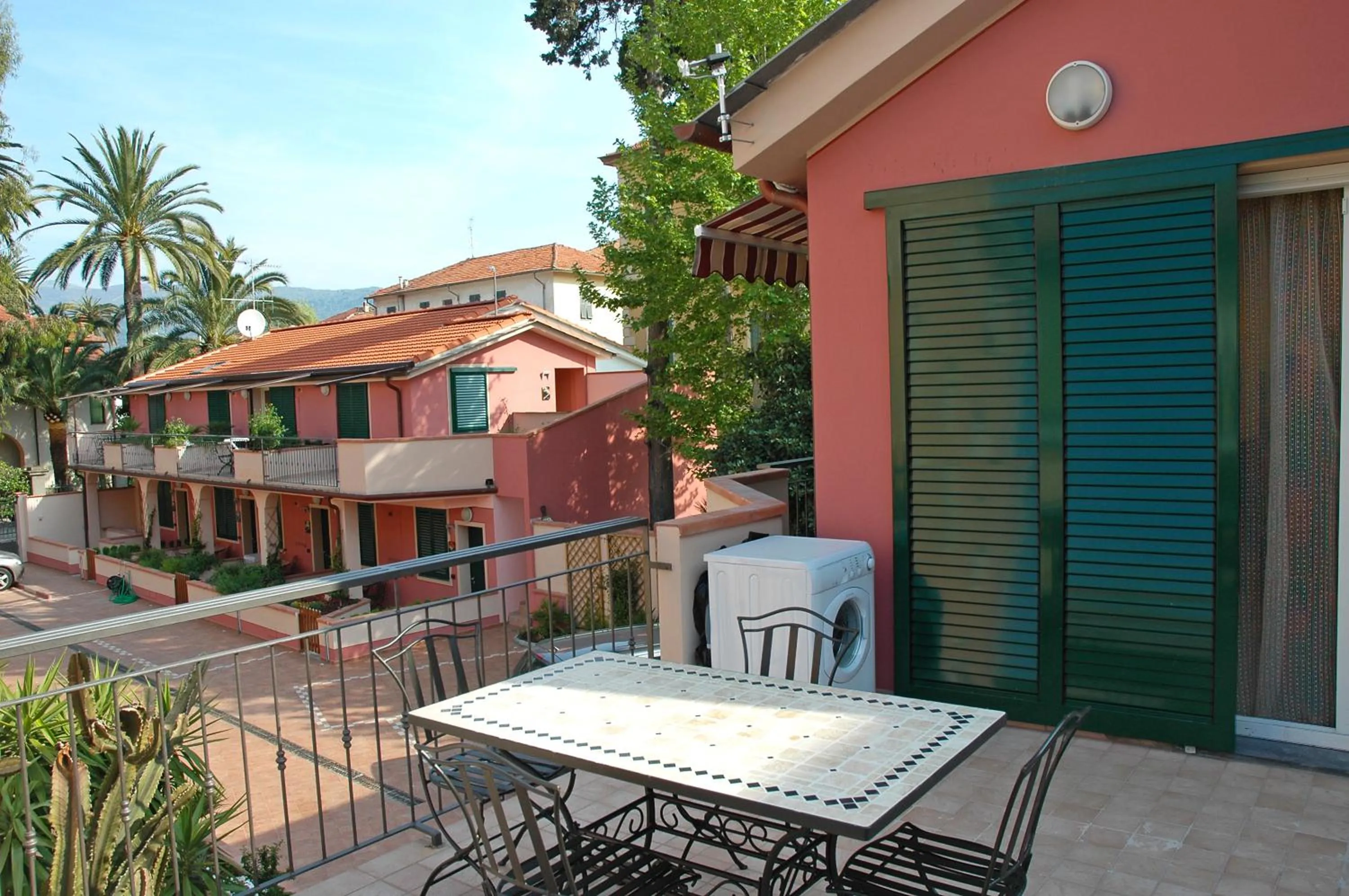Balcony/Terrace in World Village Apartments
