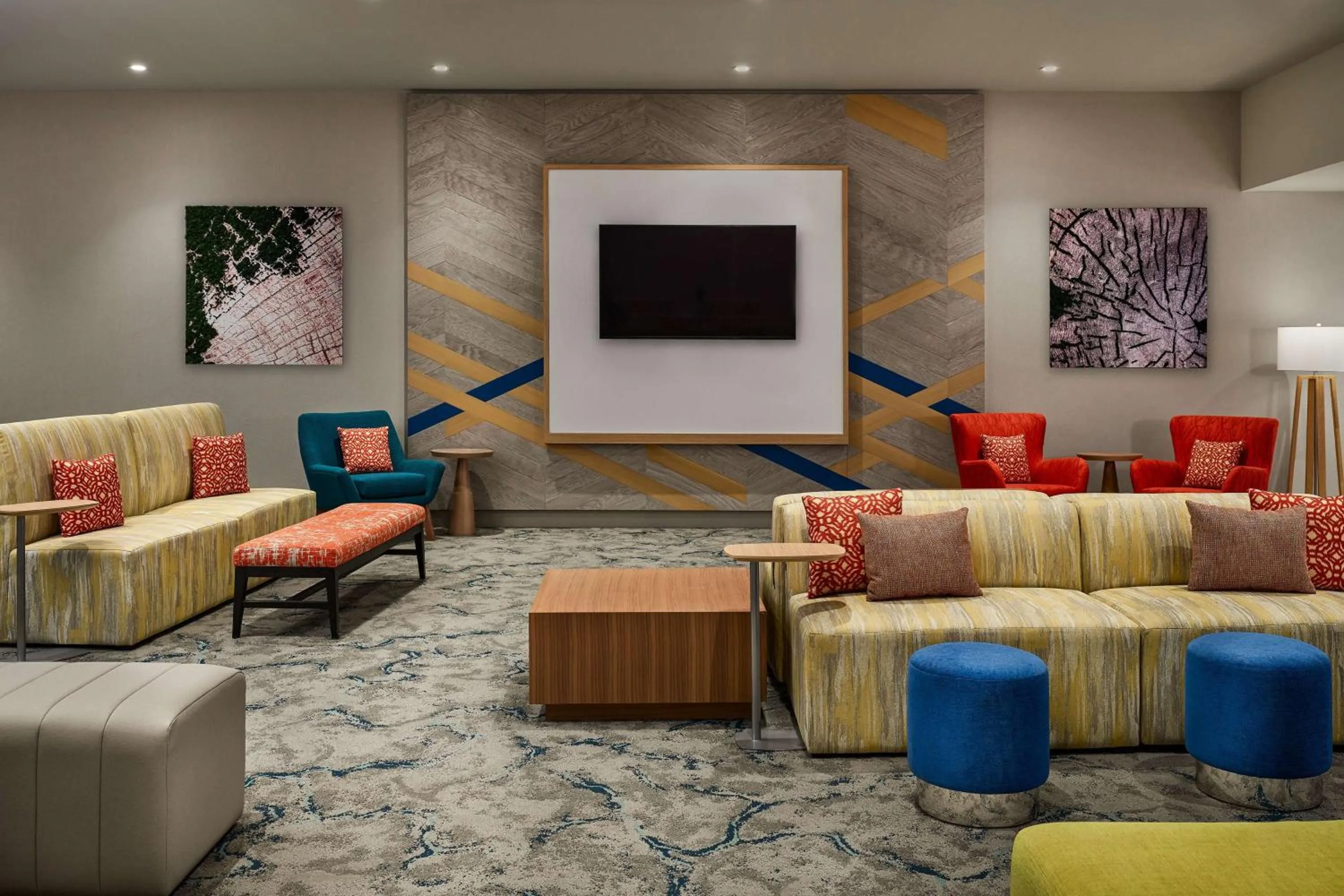 Lobby or reception in Hilton Garden Inn Tewksbury Andover