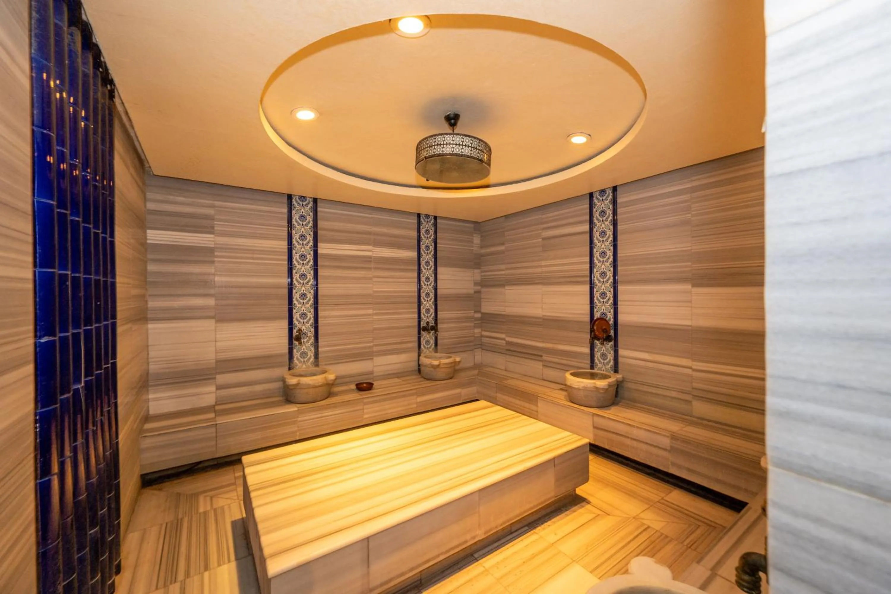 Public Bath in Pera Tulip Hotel & Spa