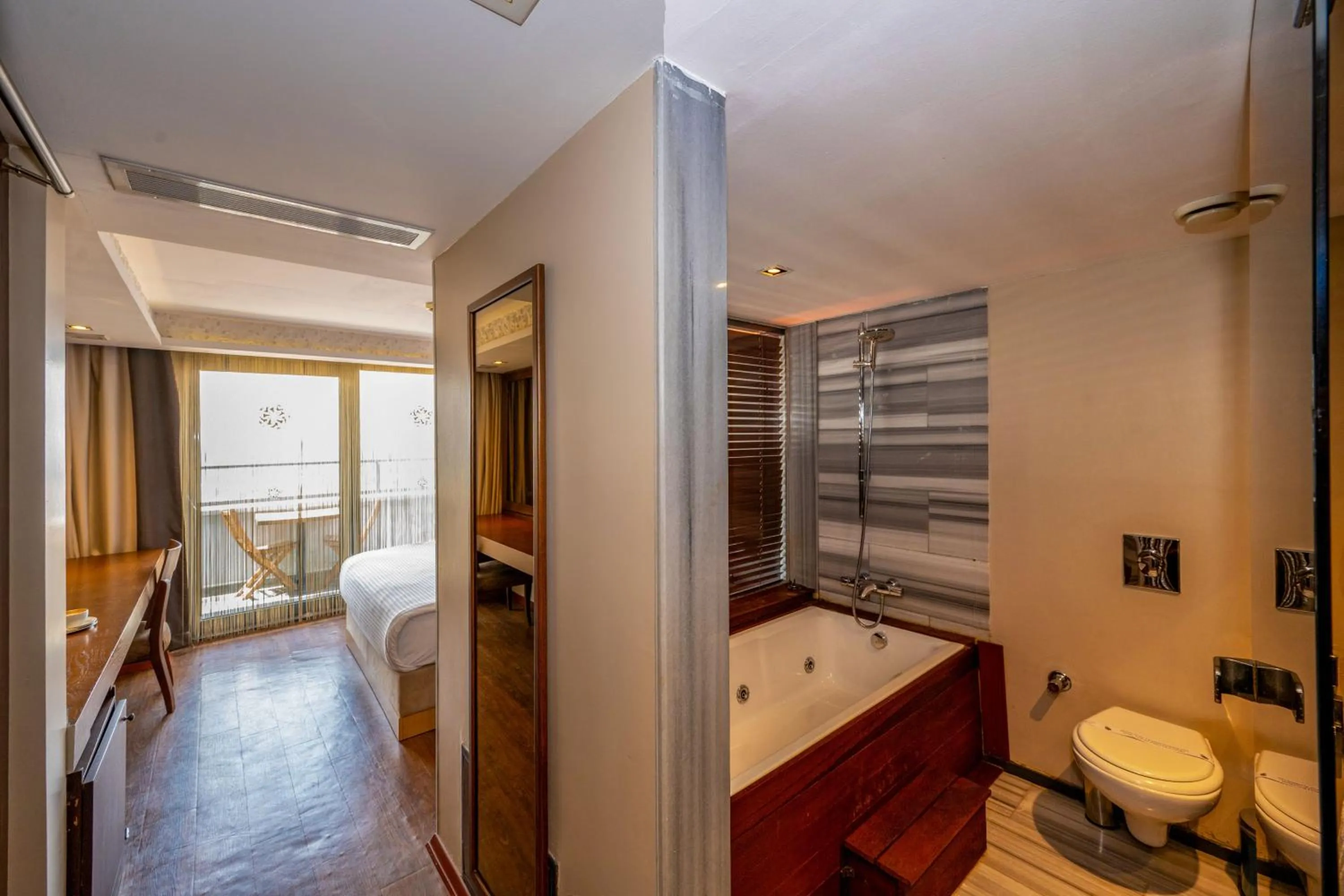 Photo of the whole room in Pera Tulip Hotel & Spa