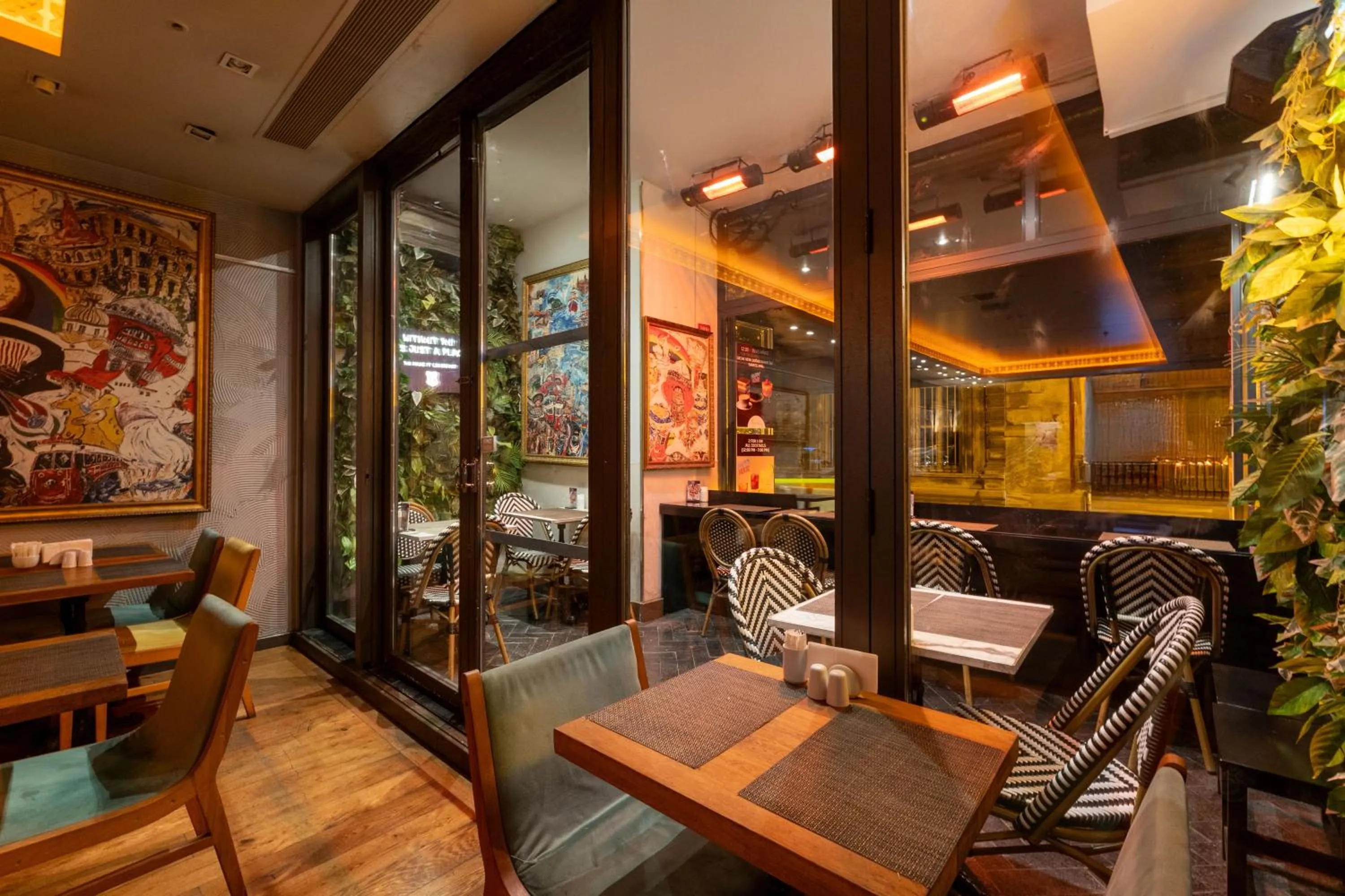 Restaurant/places to eat in Pera Tulip Hotel & Spa