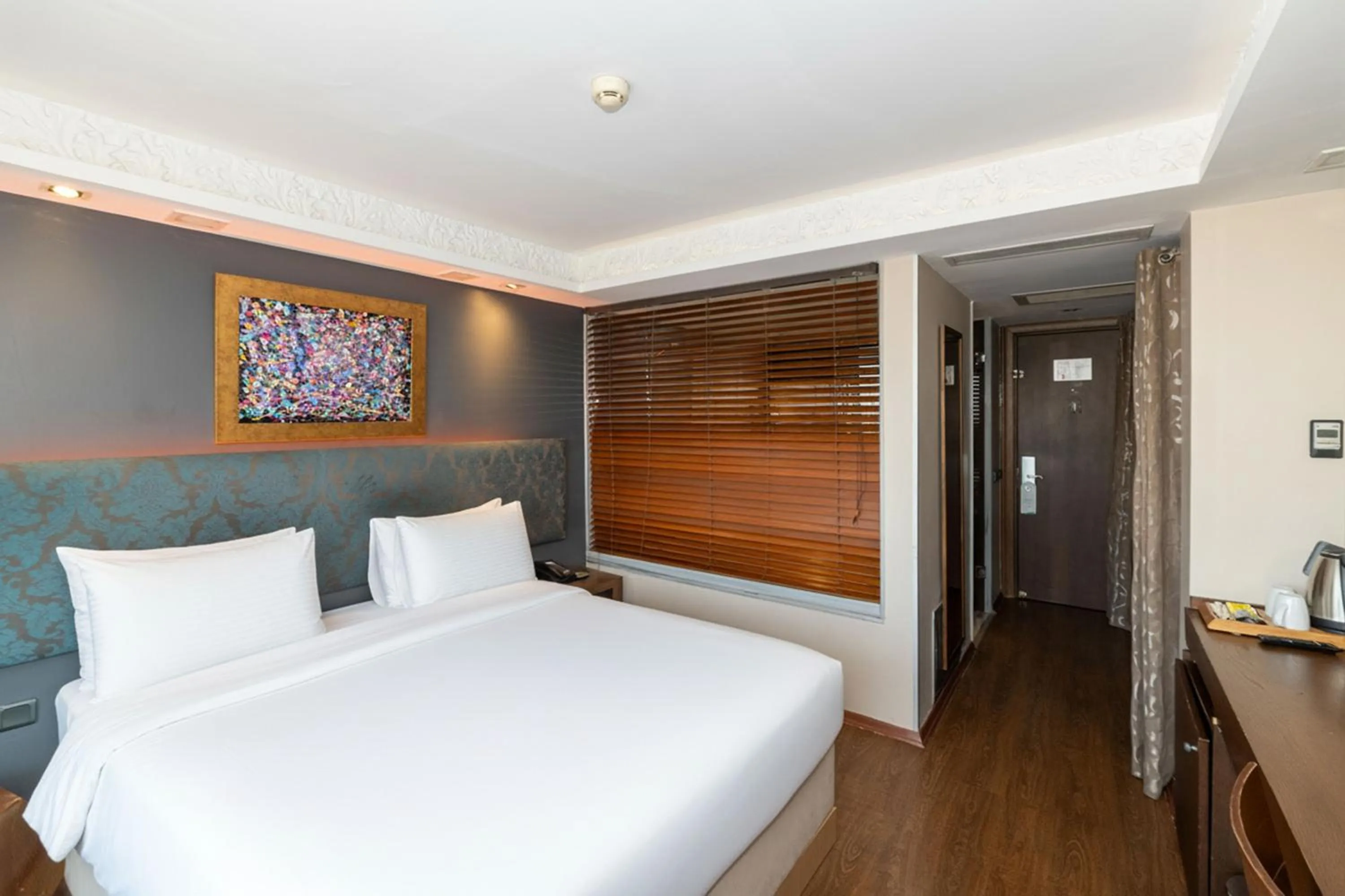 Photo of the whole room, Bed in Pera Tulip Hotel & Spa