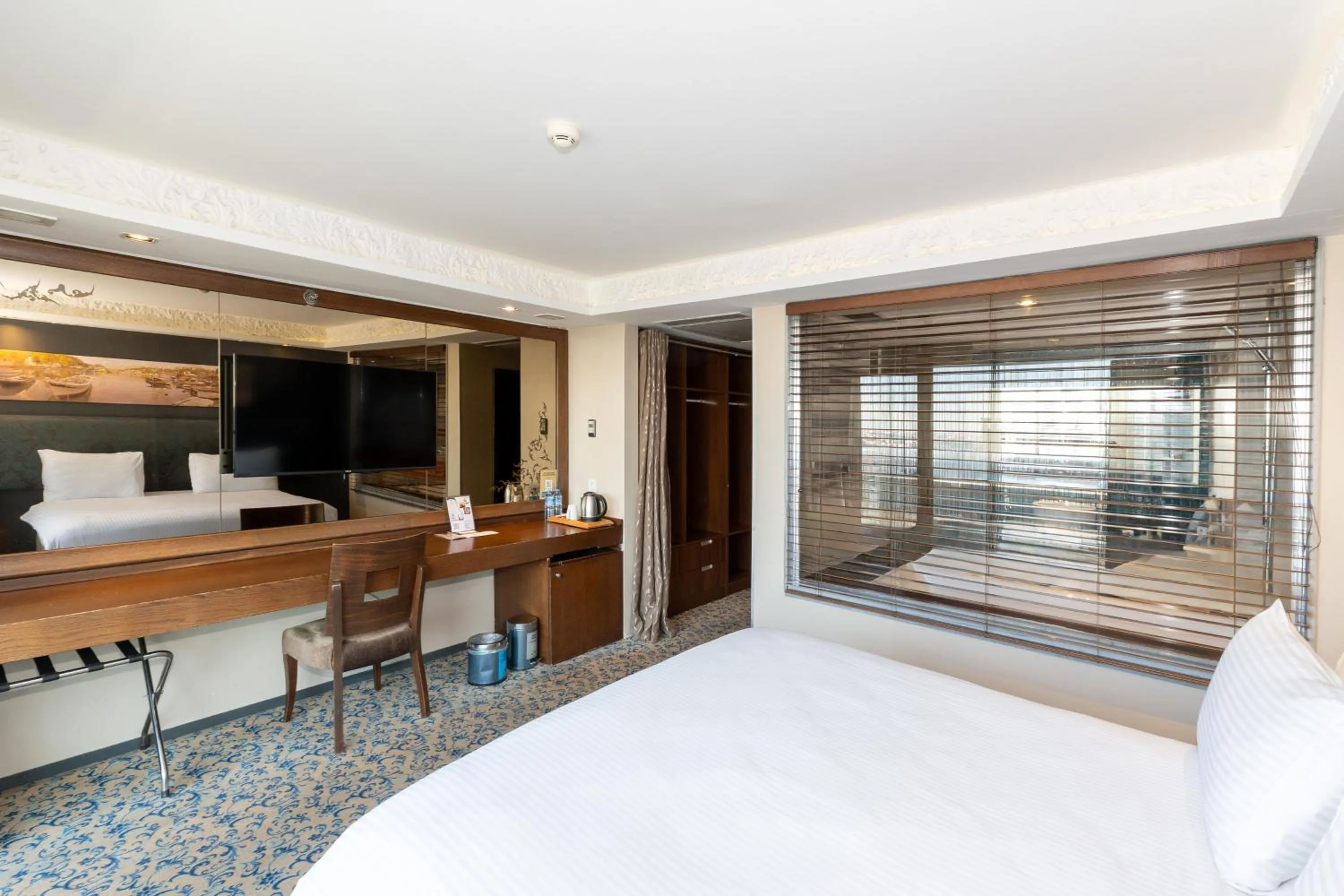 Photo of the whole room, Bed in Pera Tulip Hotel & Spa