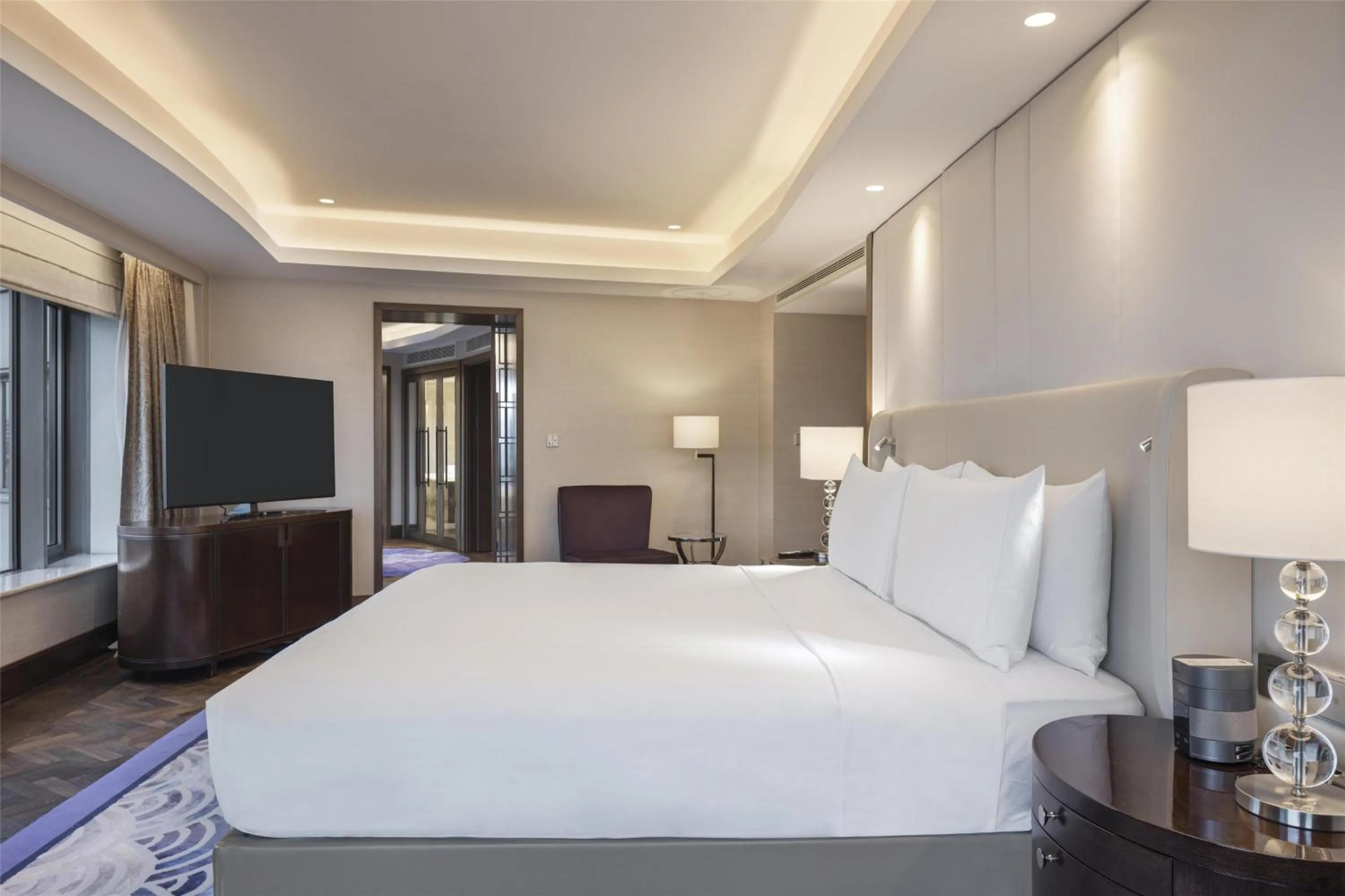Bed in Conrad Istanbul Bosphorus