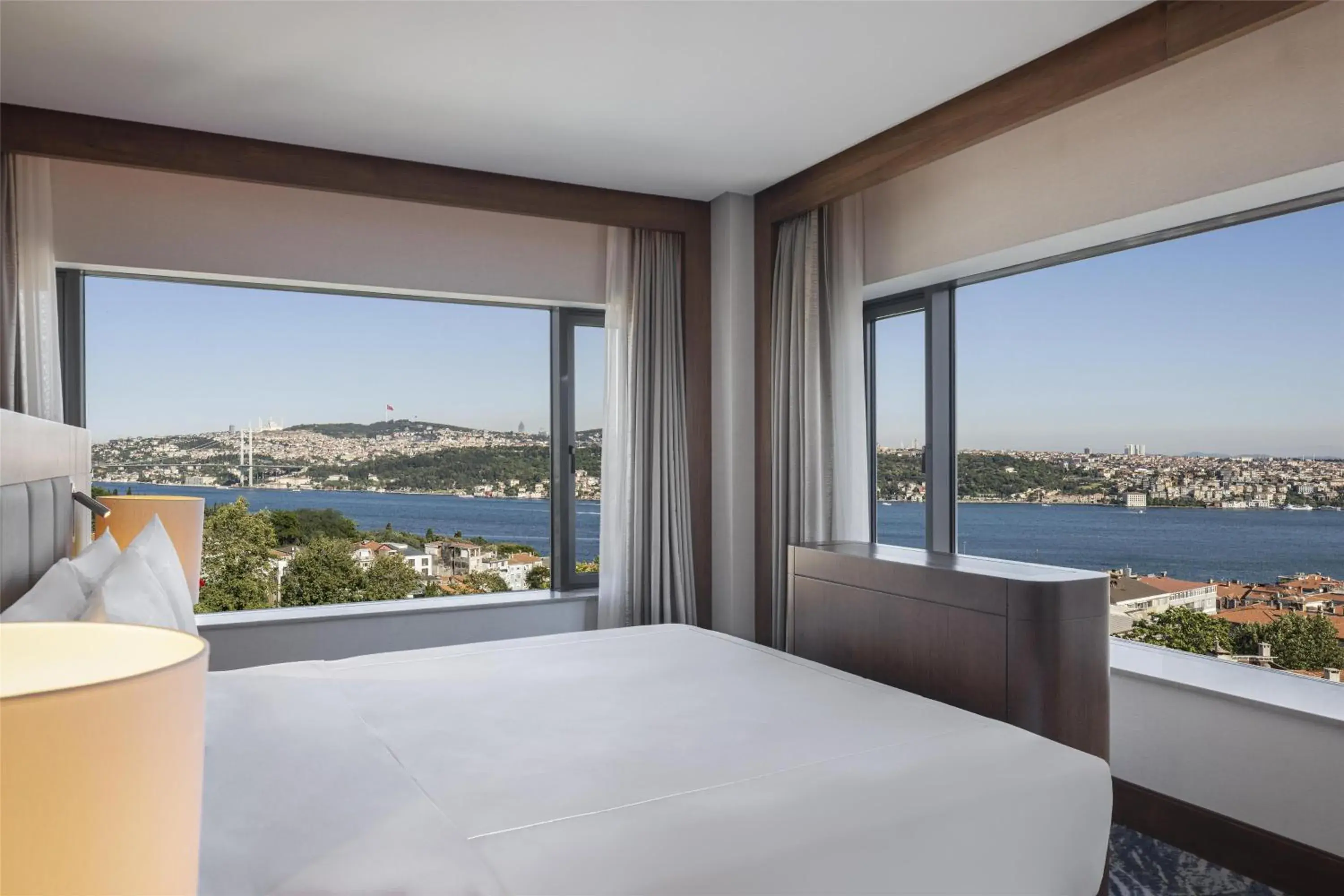 Suite - Lounge Access in Conrad Istanbul Bosphorus Suite - Lounge Access in Conrad Istanbul Bosphorus
