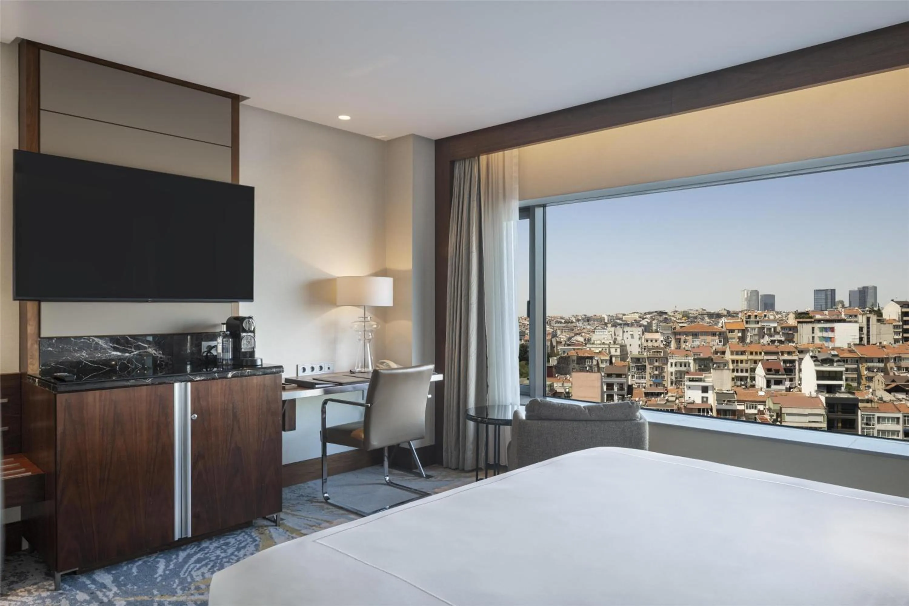 Bed in Conrad Istanbul Bosphorus