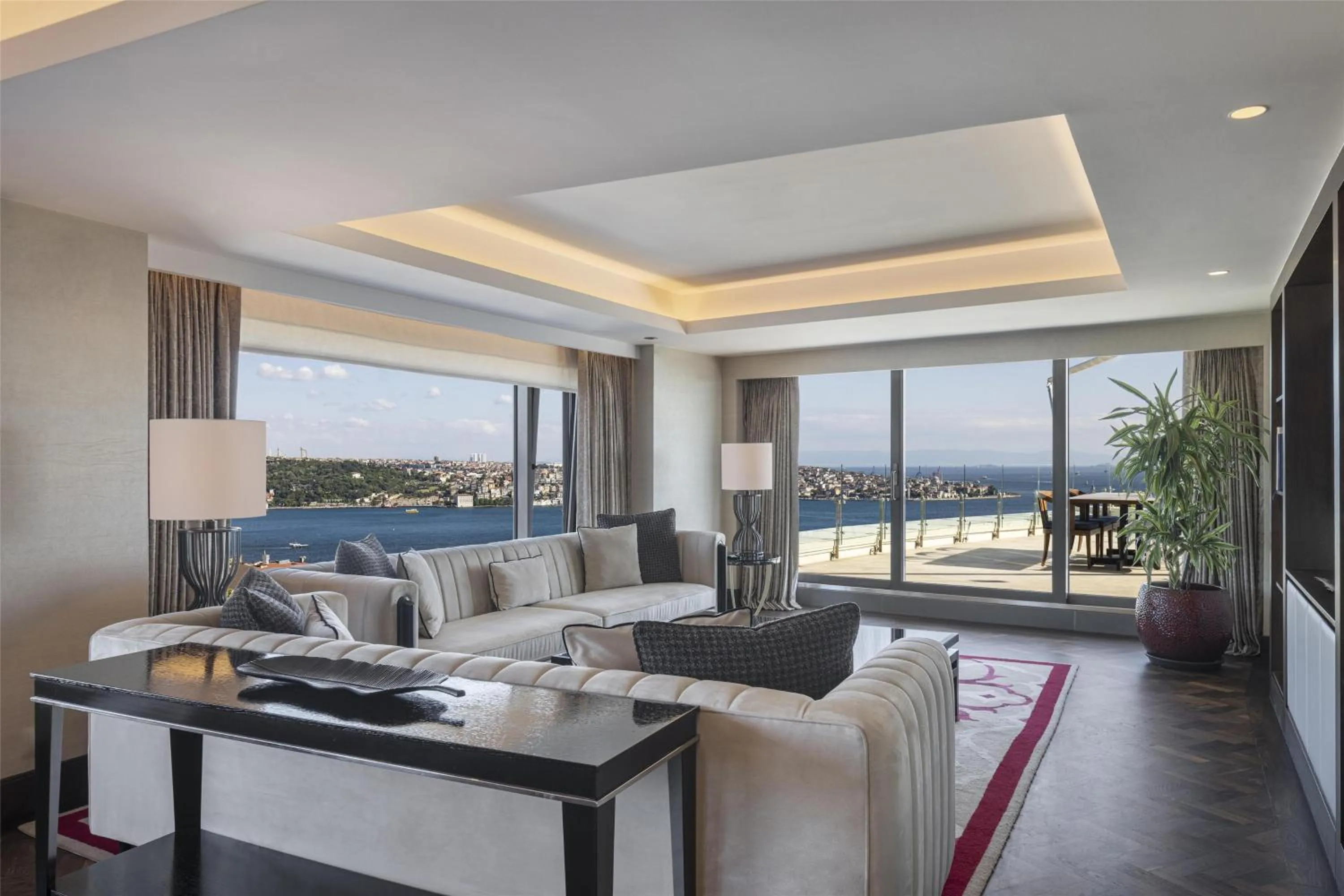 Living room in Conrad Istanbul Bosphorus
