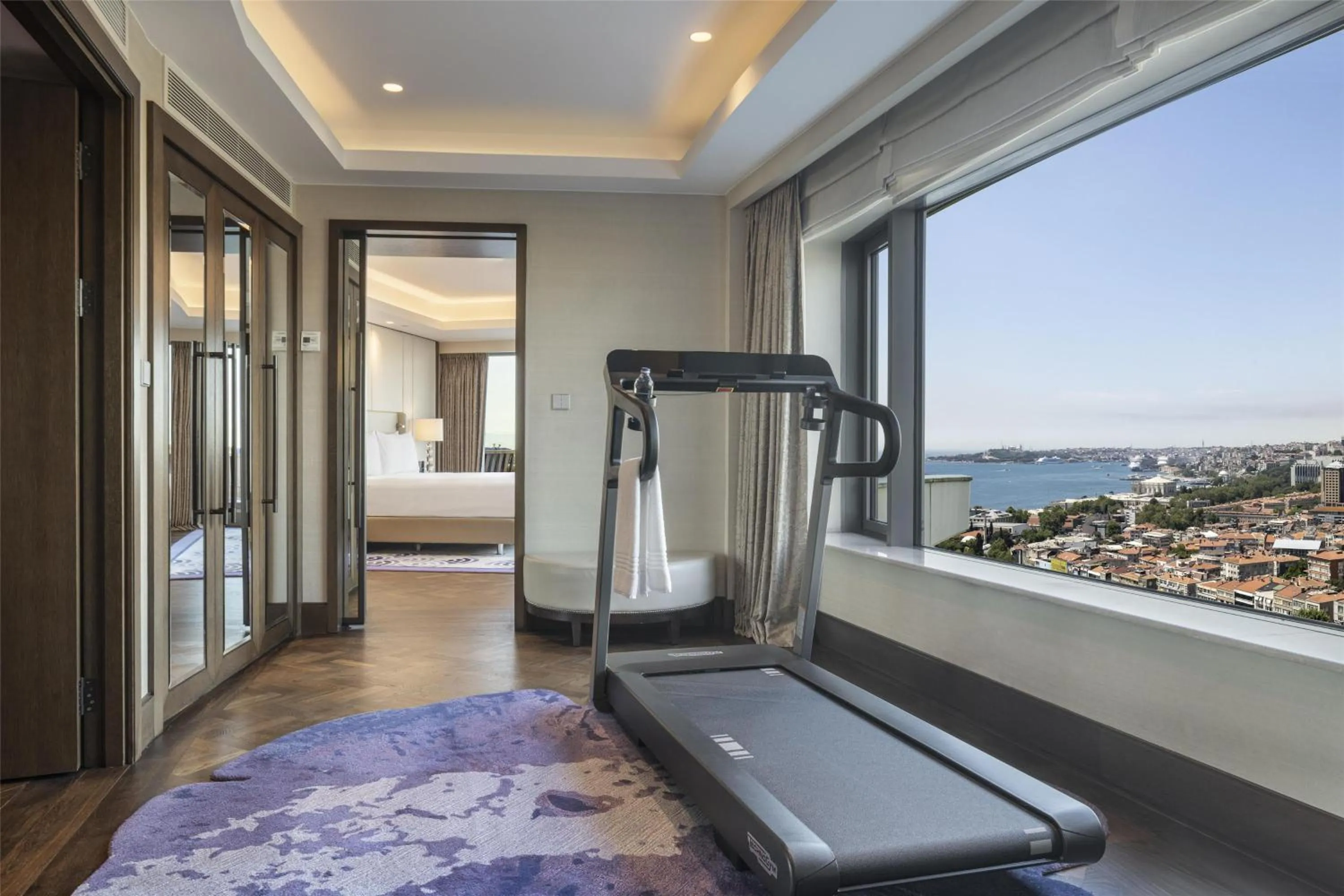 Photo of the whole room in Conrad Istanbul Bosphorus
