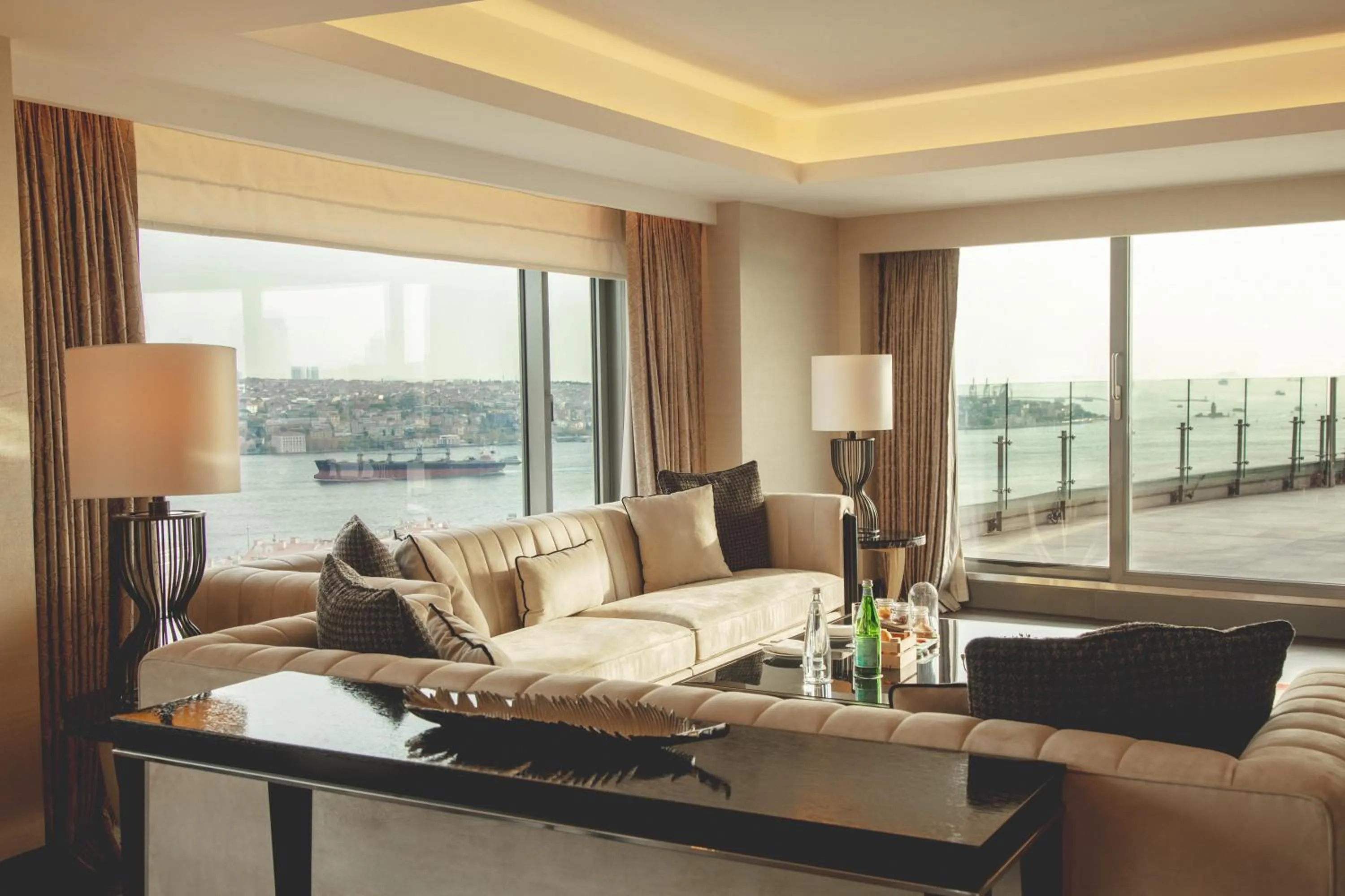 Living room in Conrad Istanbul Bosphorus