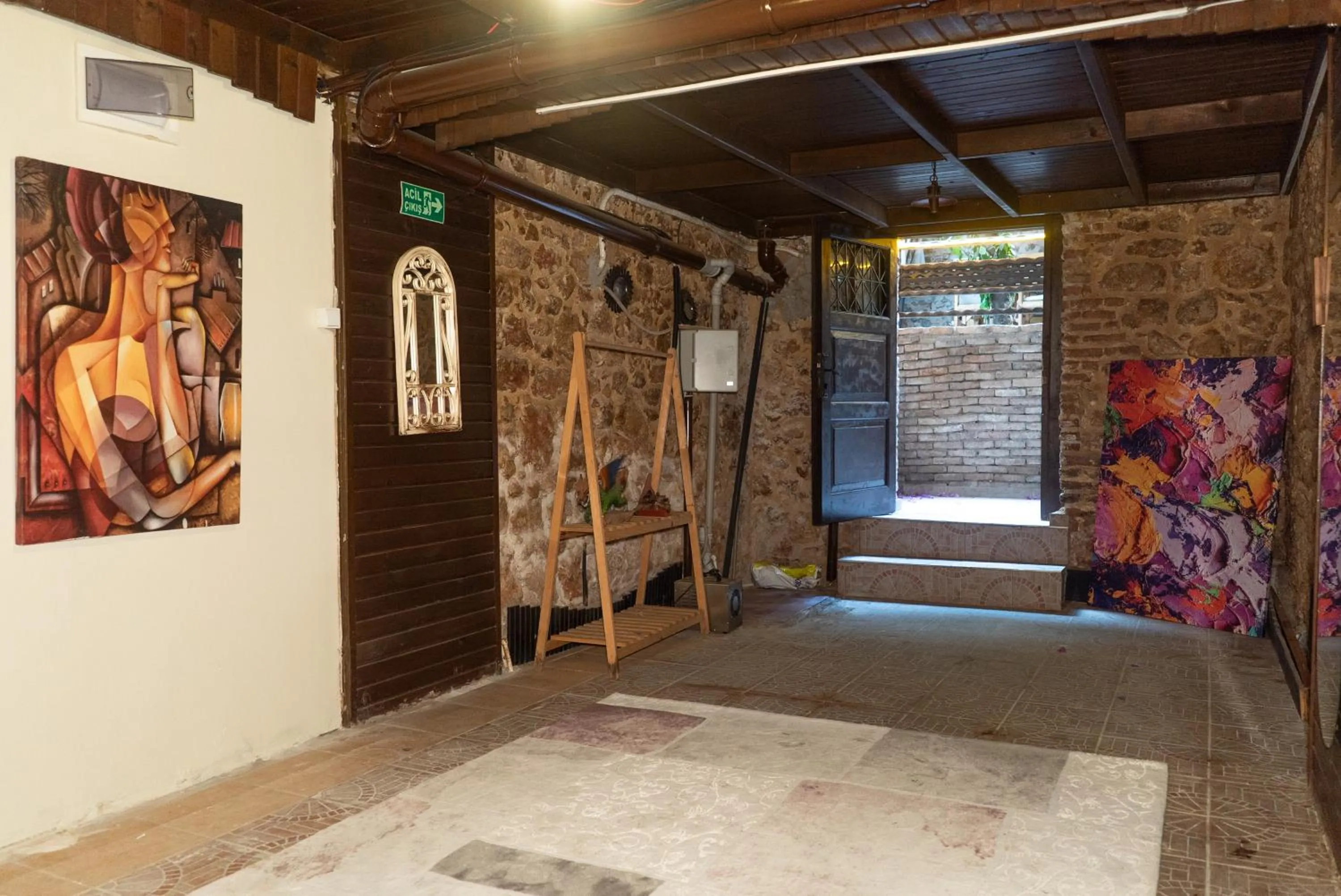 Decorative detail in Casa Maria Hotel