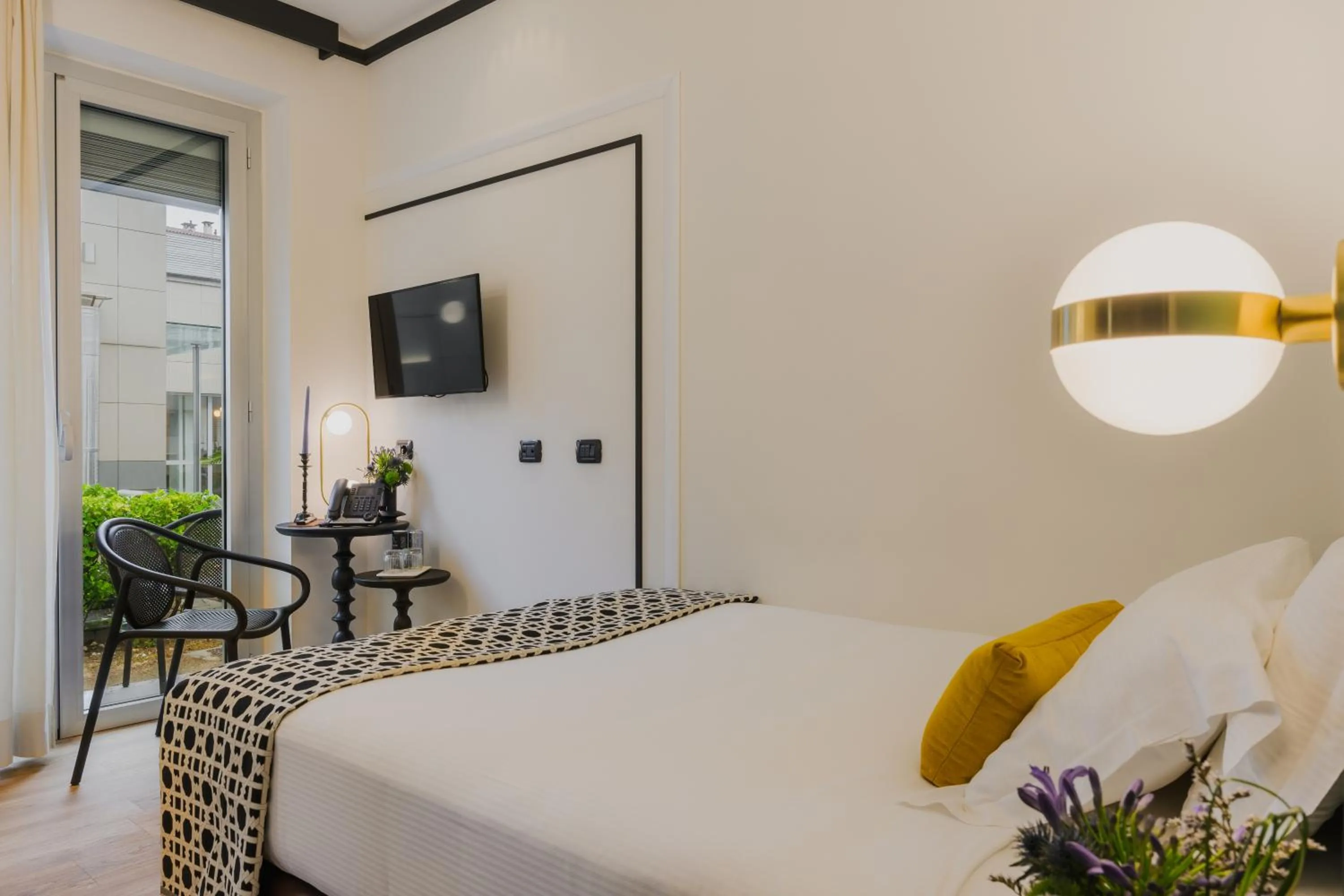 Photo of the whole room, Bed in JOIVY Together Florence Urban Resort