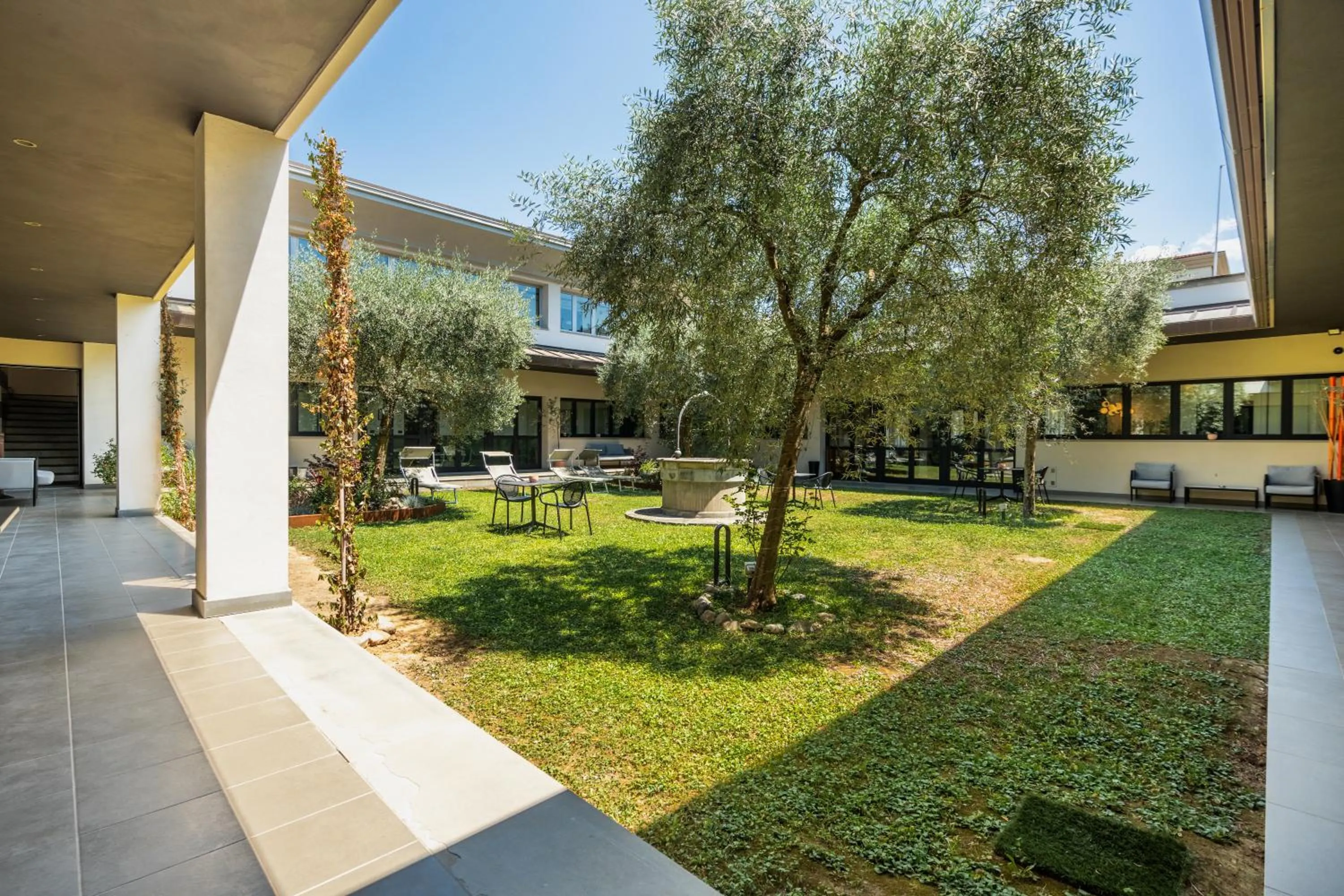 Patio in JOIVY Together Florence Urban Resort