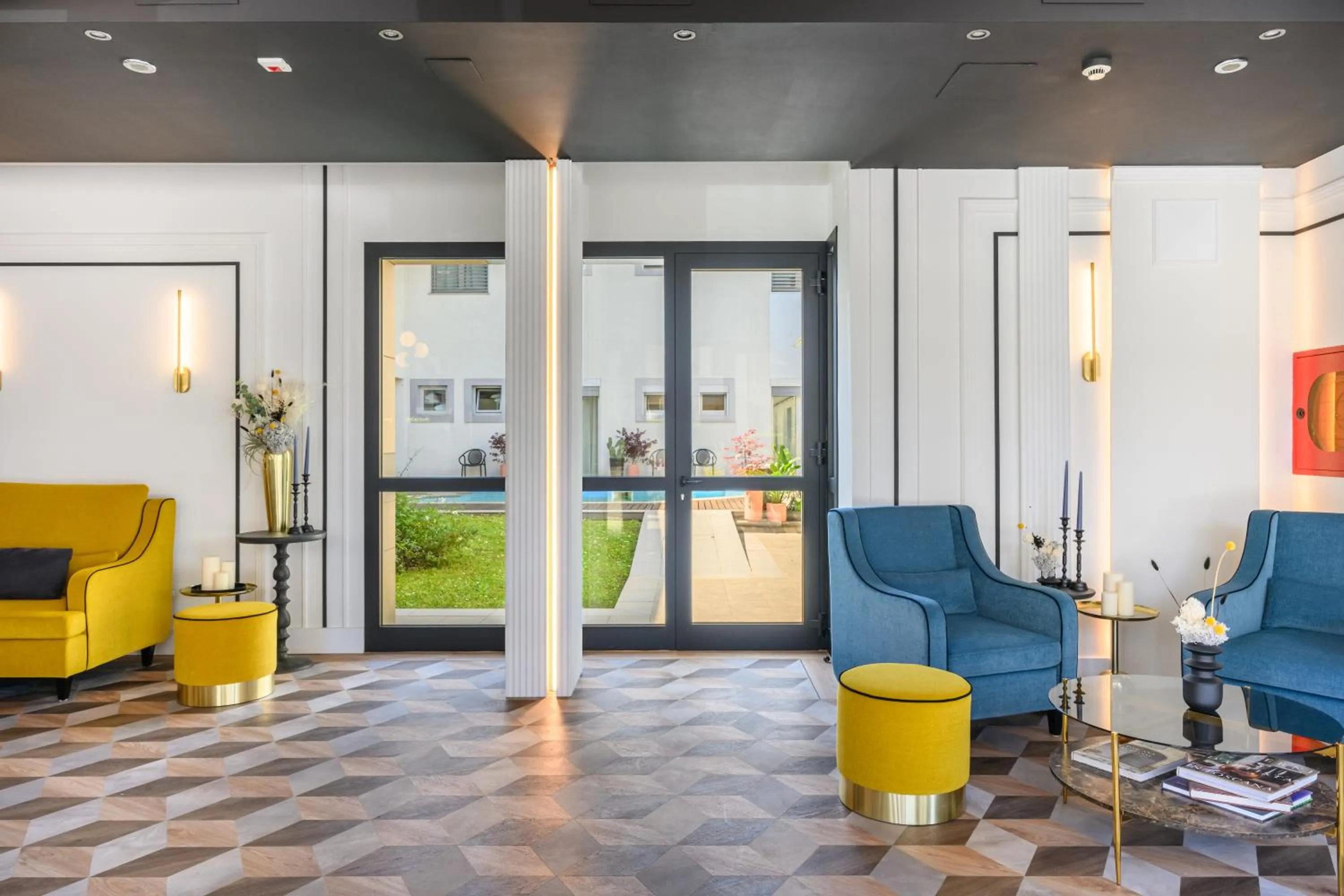 Lounge or bar in JOIVY Together Florence Urban Resort