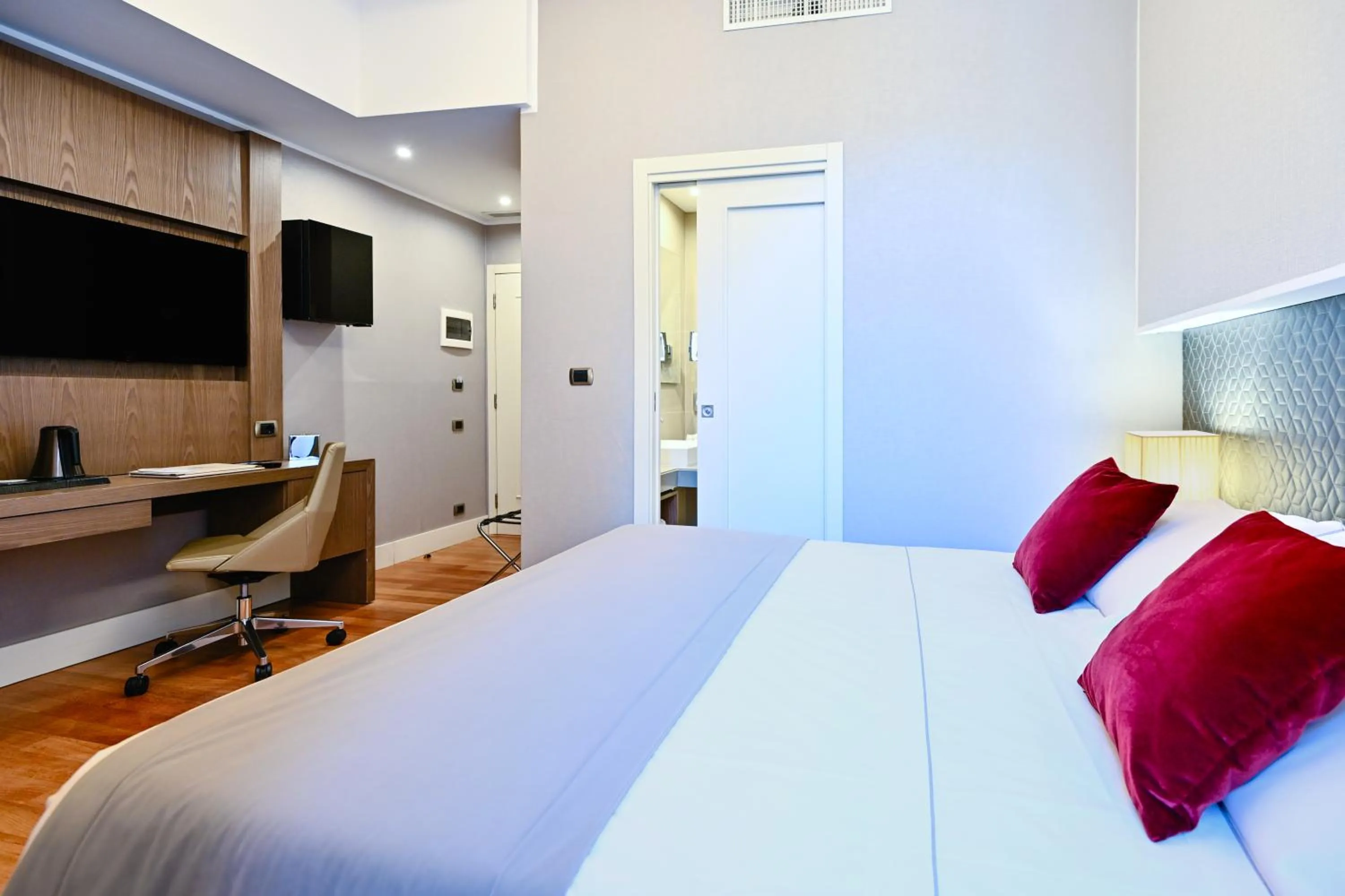 Bedroom, Bed in Hotel Delle Nazioni