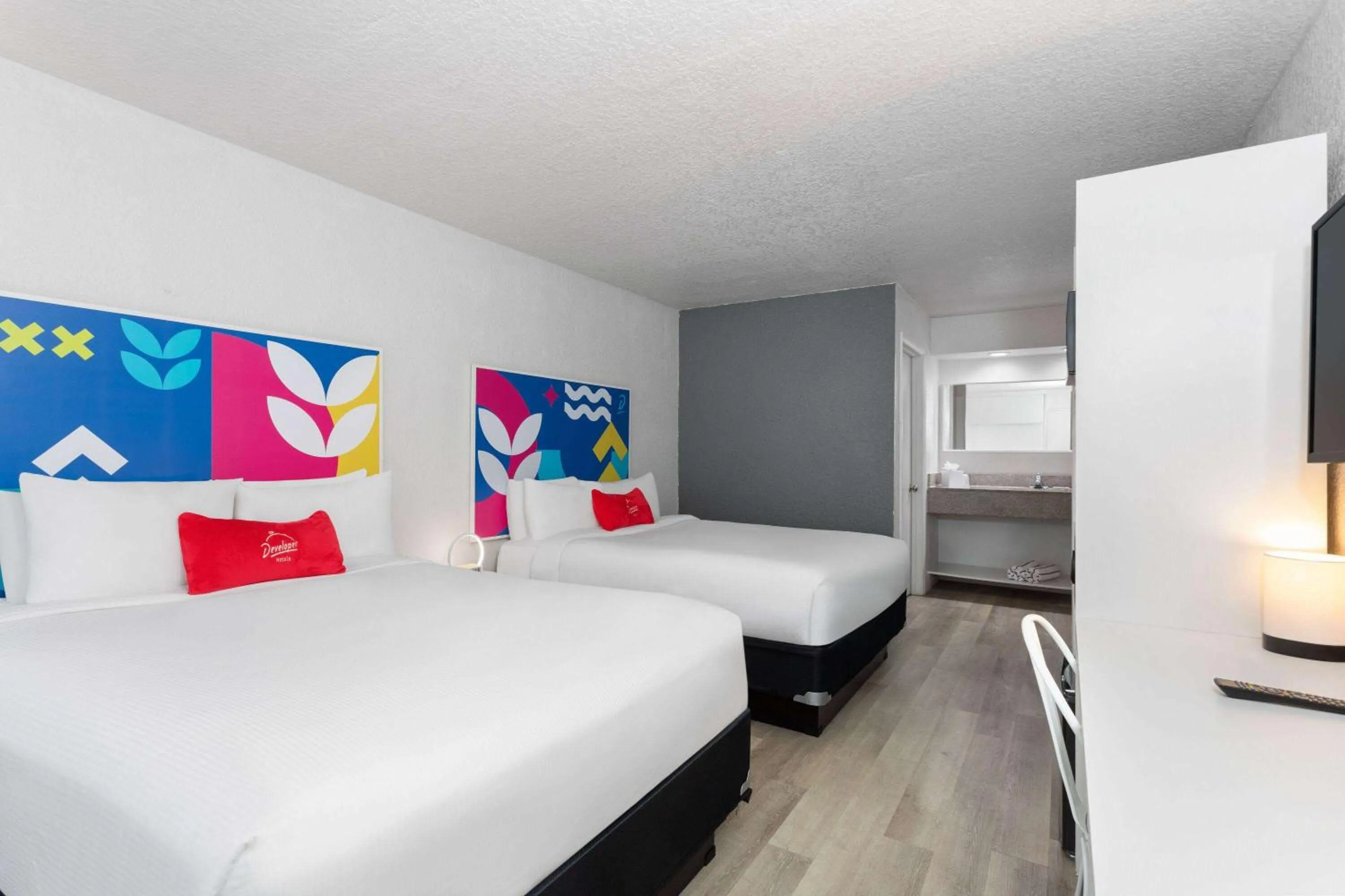 Photo of the whole room, Bed in Baymont by Wyndham Orlando Lake Buena Vista South