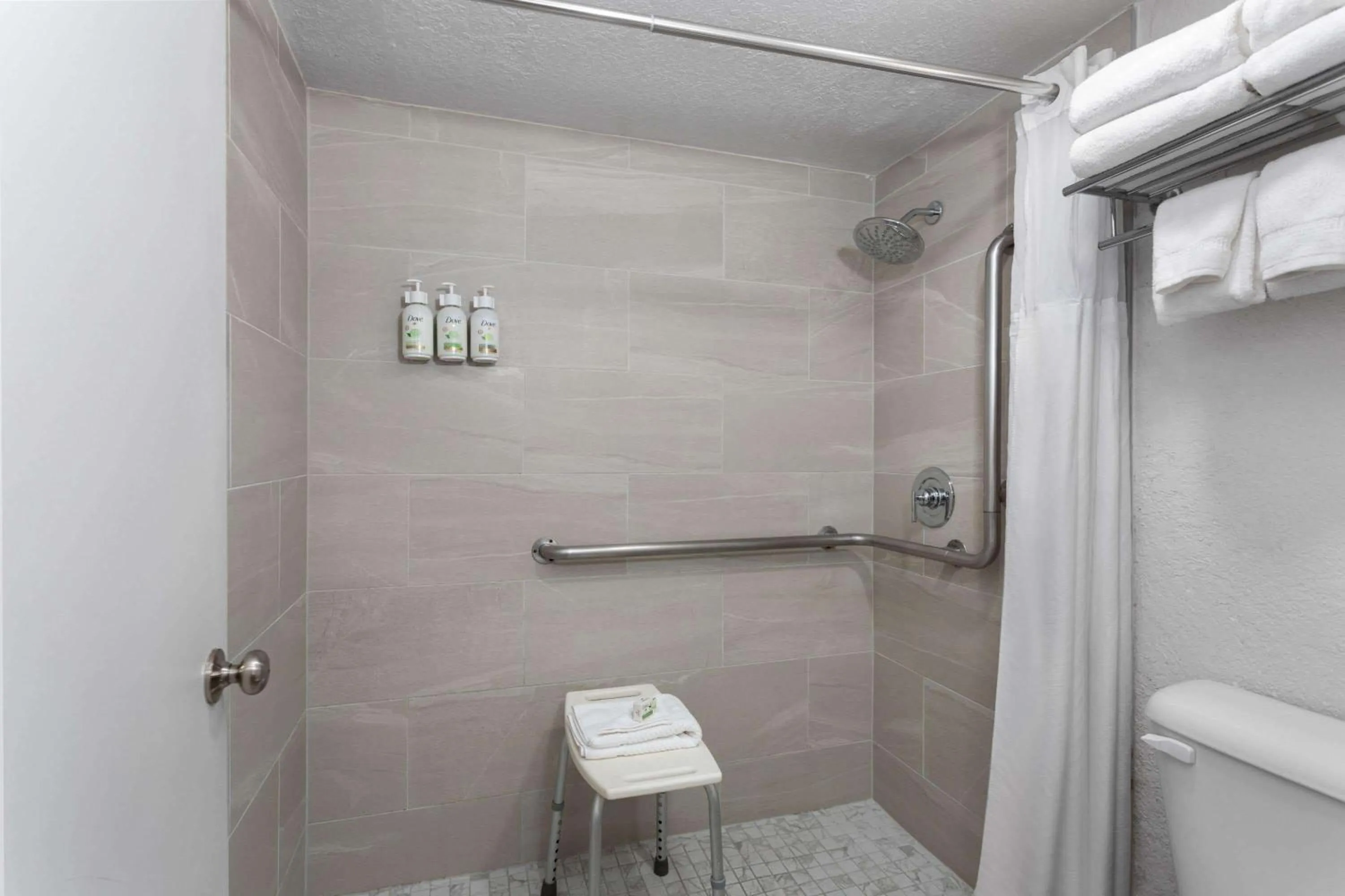 Shower in Baymont by Wyndham Orlando Lake Buena Vista South