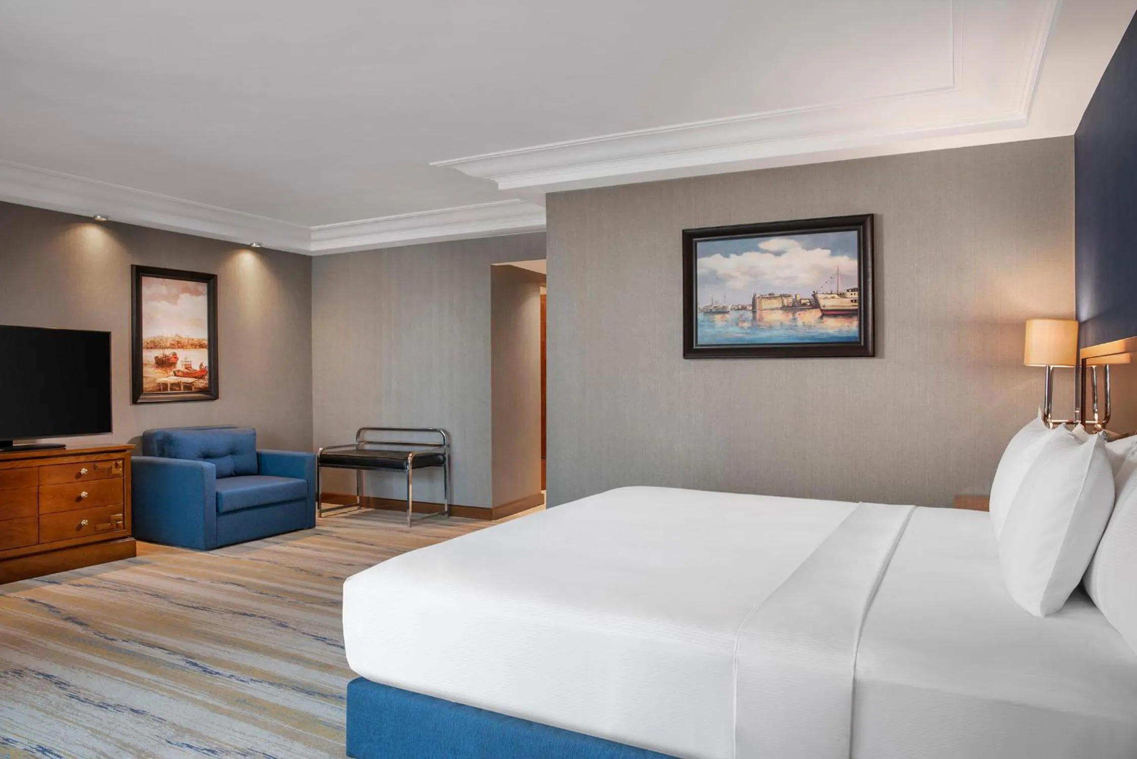 Bedroom, Bed in Hilton Istanbul Bosphorus