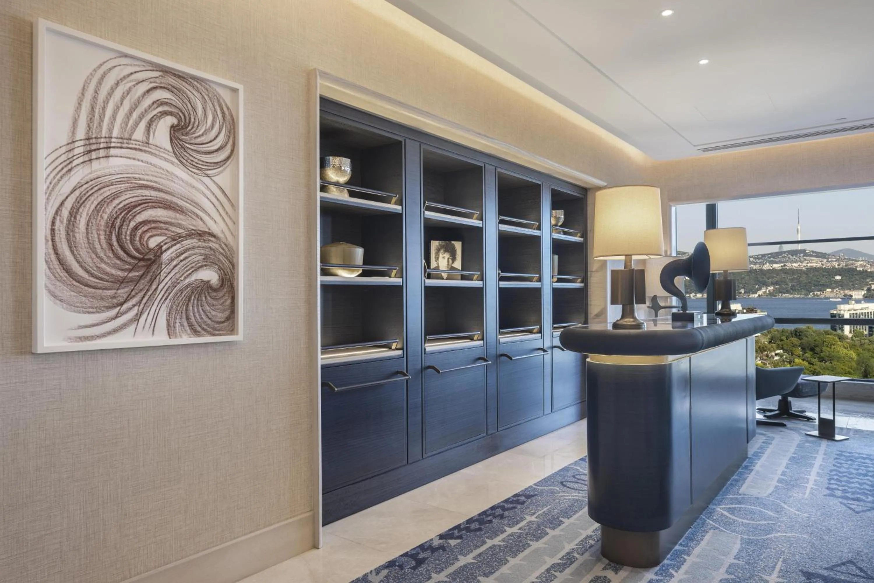 Photo of the whole room in Hilton Istanbul Bosphorus