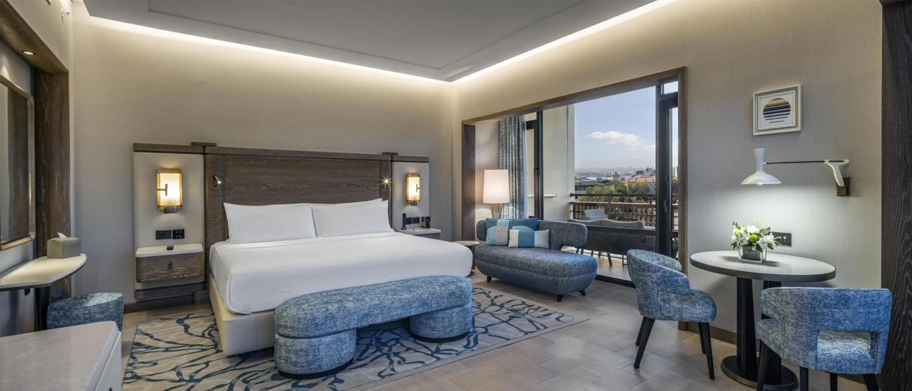 Bed in Hilton Istanbul Bosphorus