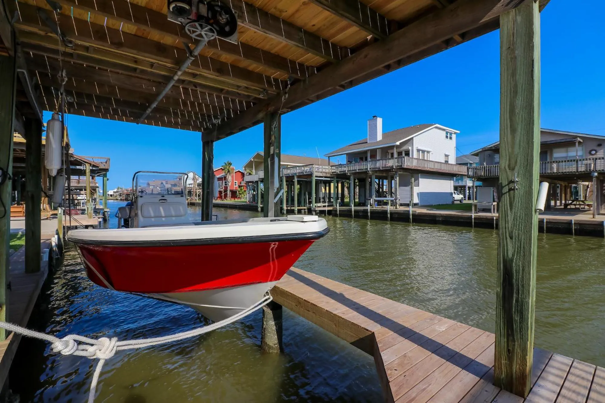 Come Stay - and Sail Away - at this Lovely Canal Home
