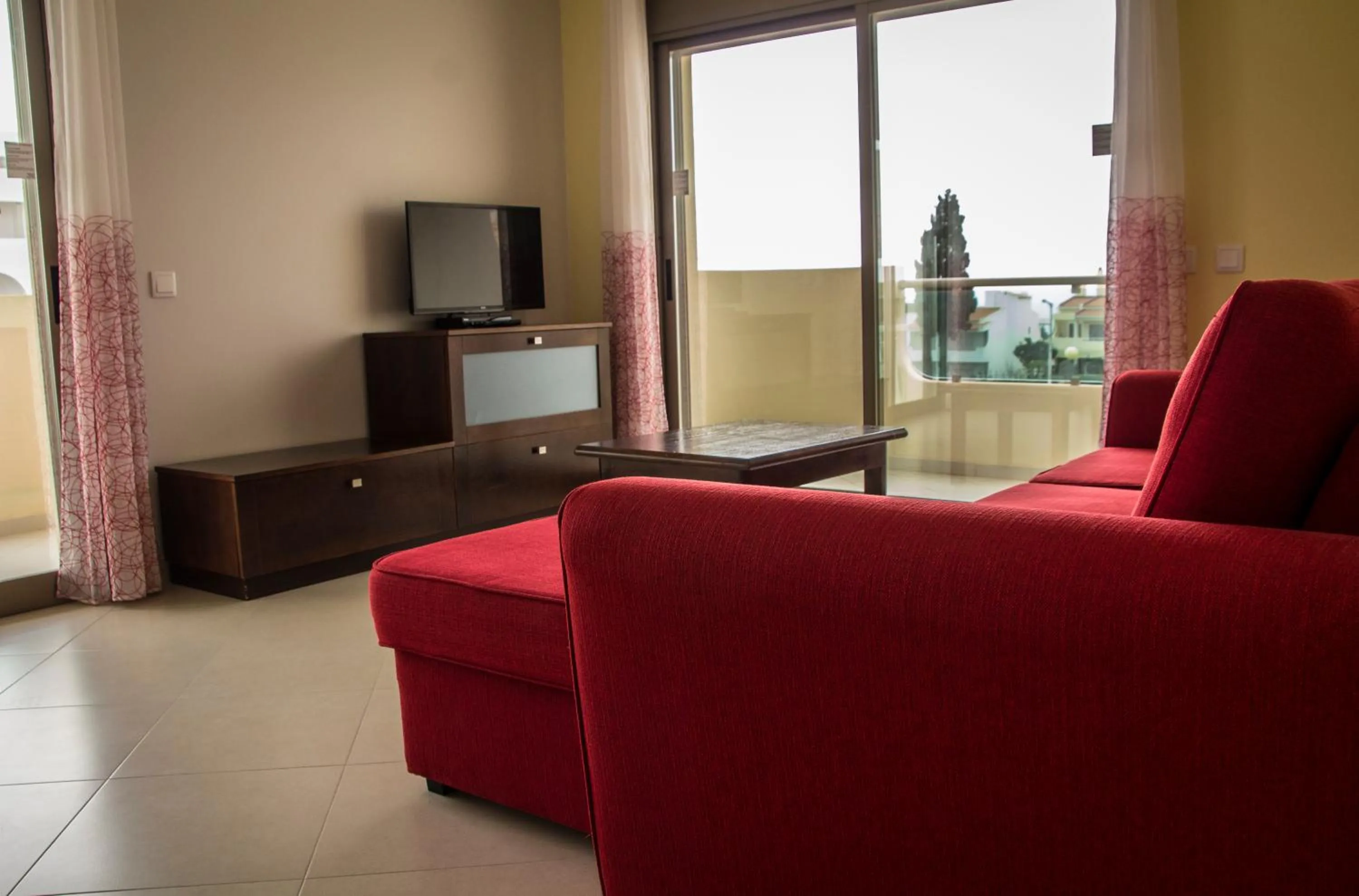 Communal lounge/ TV room in Apartamentos Vista Mar