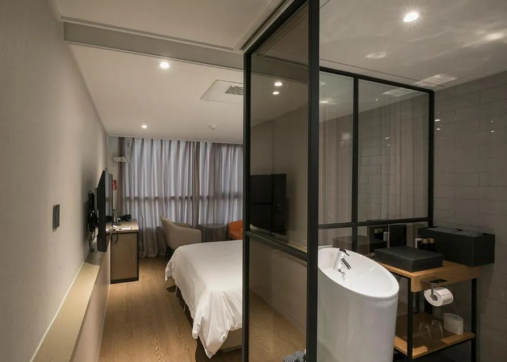 Bed in Hotel Wolmido