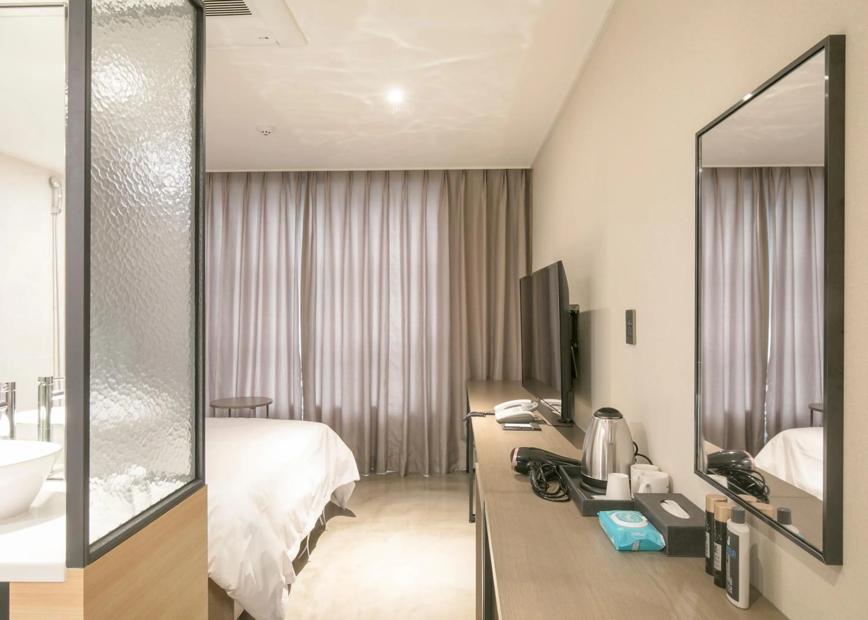 Bed in Hotel Wolmido