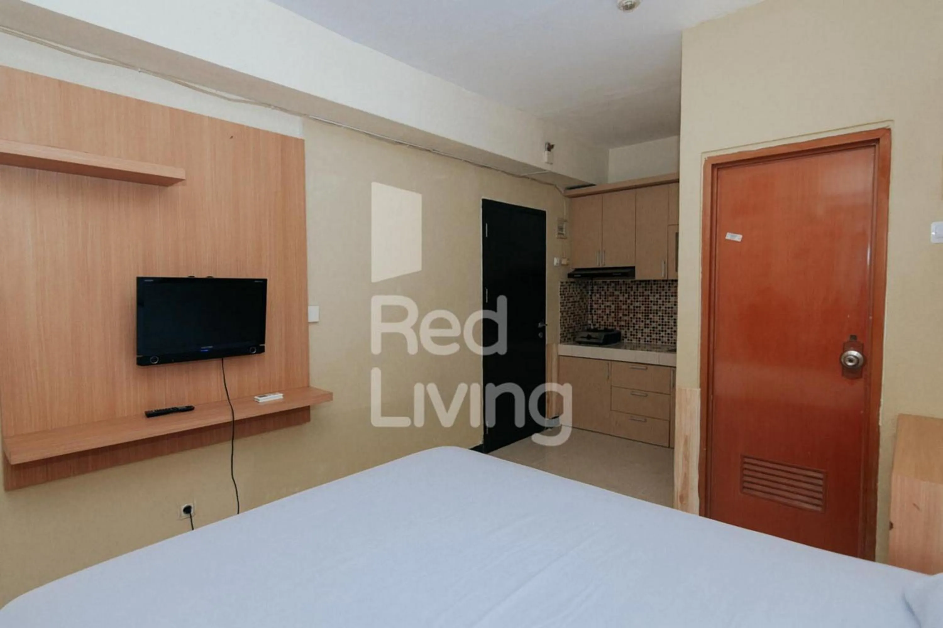 Bedroom, Bed in RedLiving Apartemen Casablanca East Residence - Kayla Property Tower B