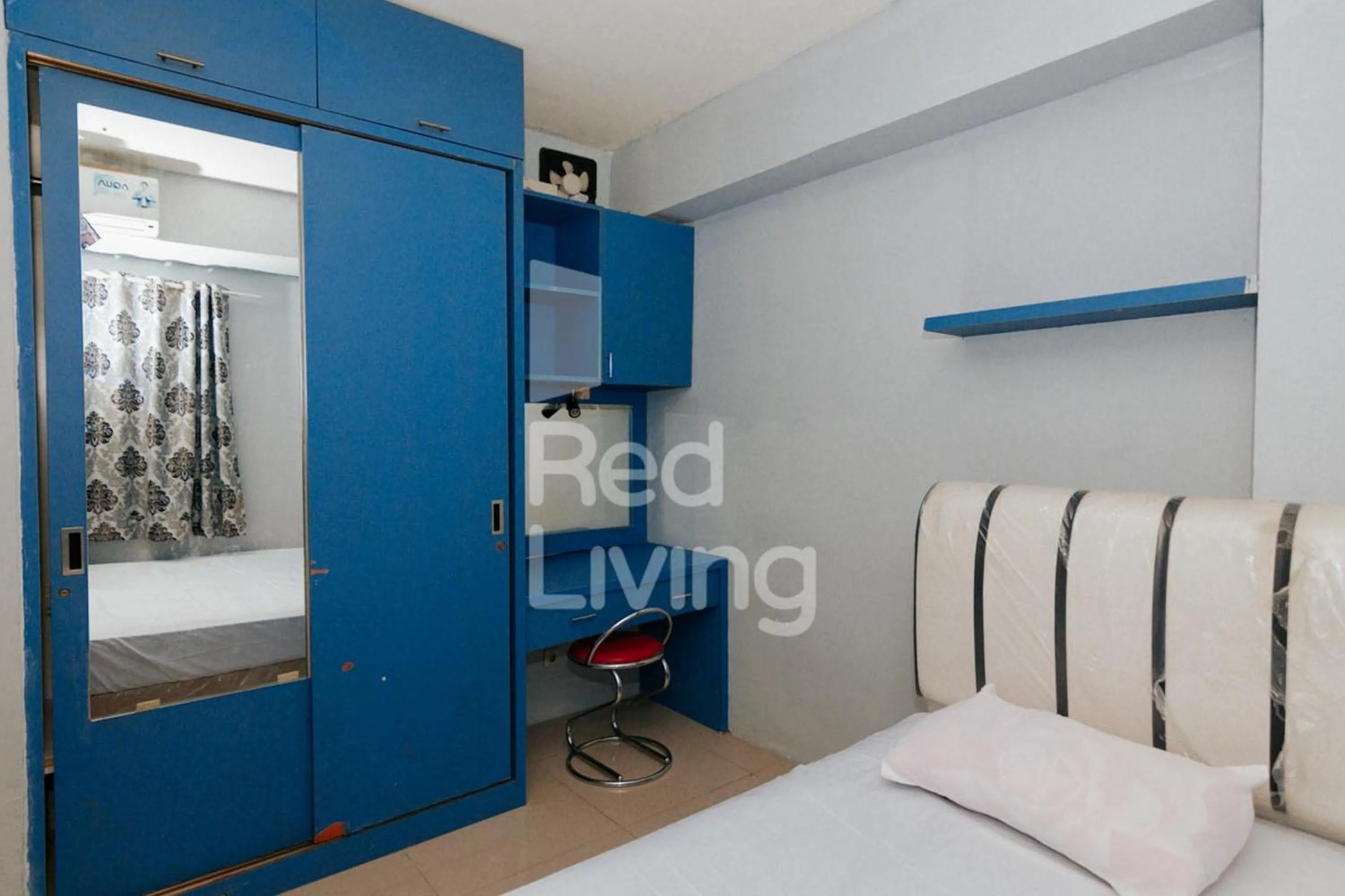 Bedroom, Bed in RedLiving Apartemen Casablanca East Residence - Kayla Property Tower B