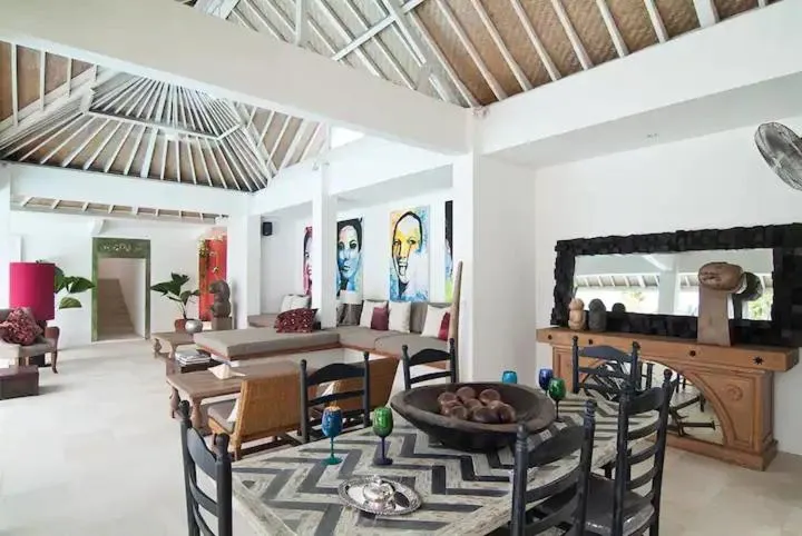 Living room in Villa Seminyak 6 Bedrooms