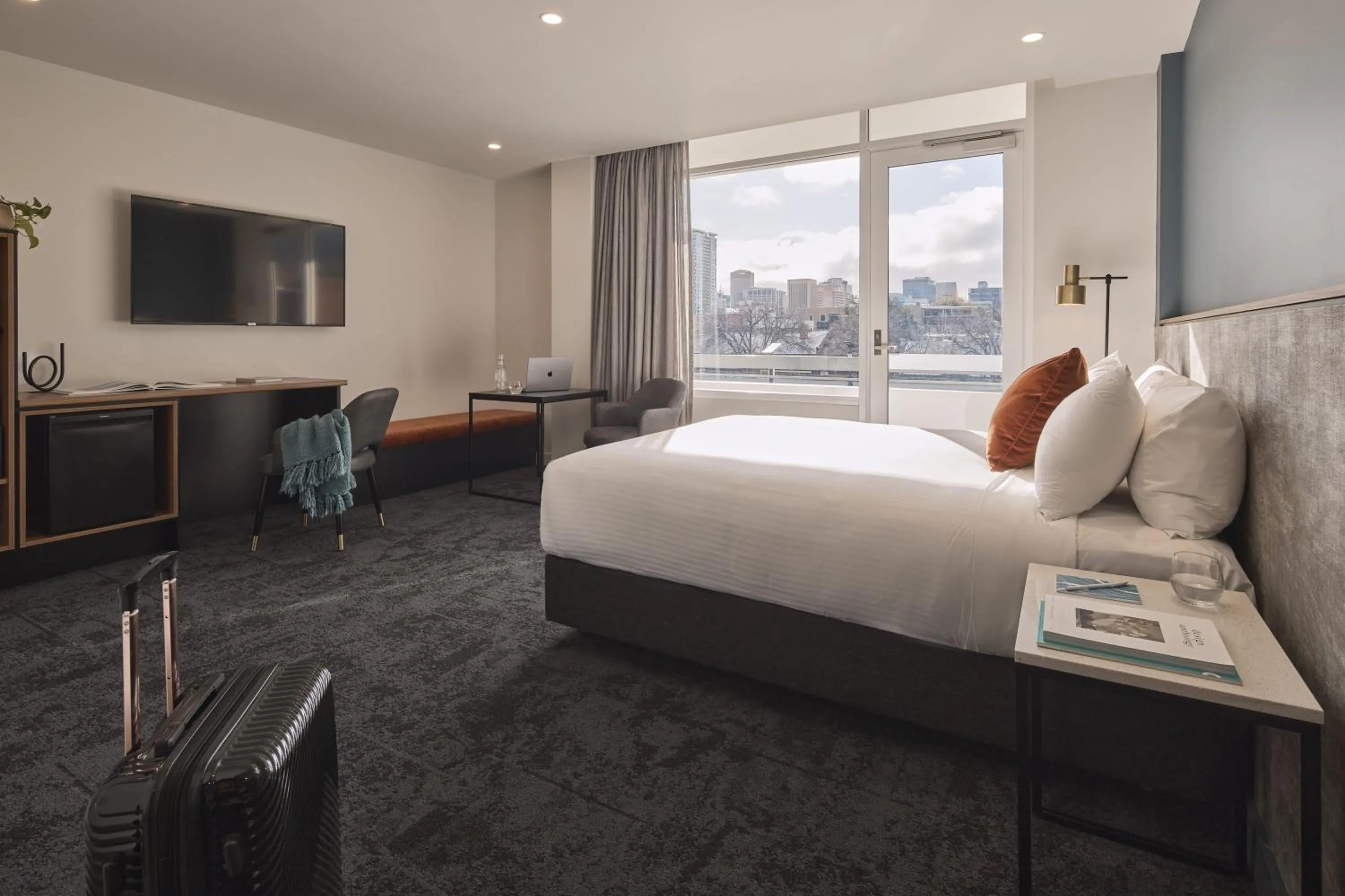 Bed in Hotel Alba Adelaide