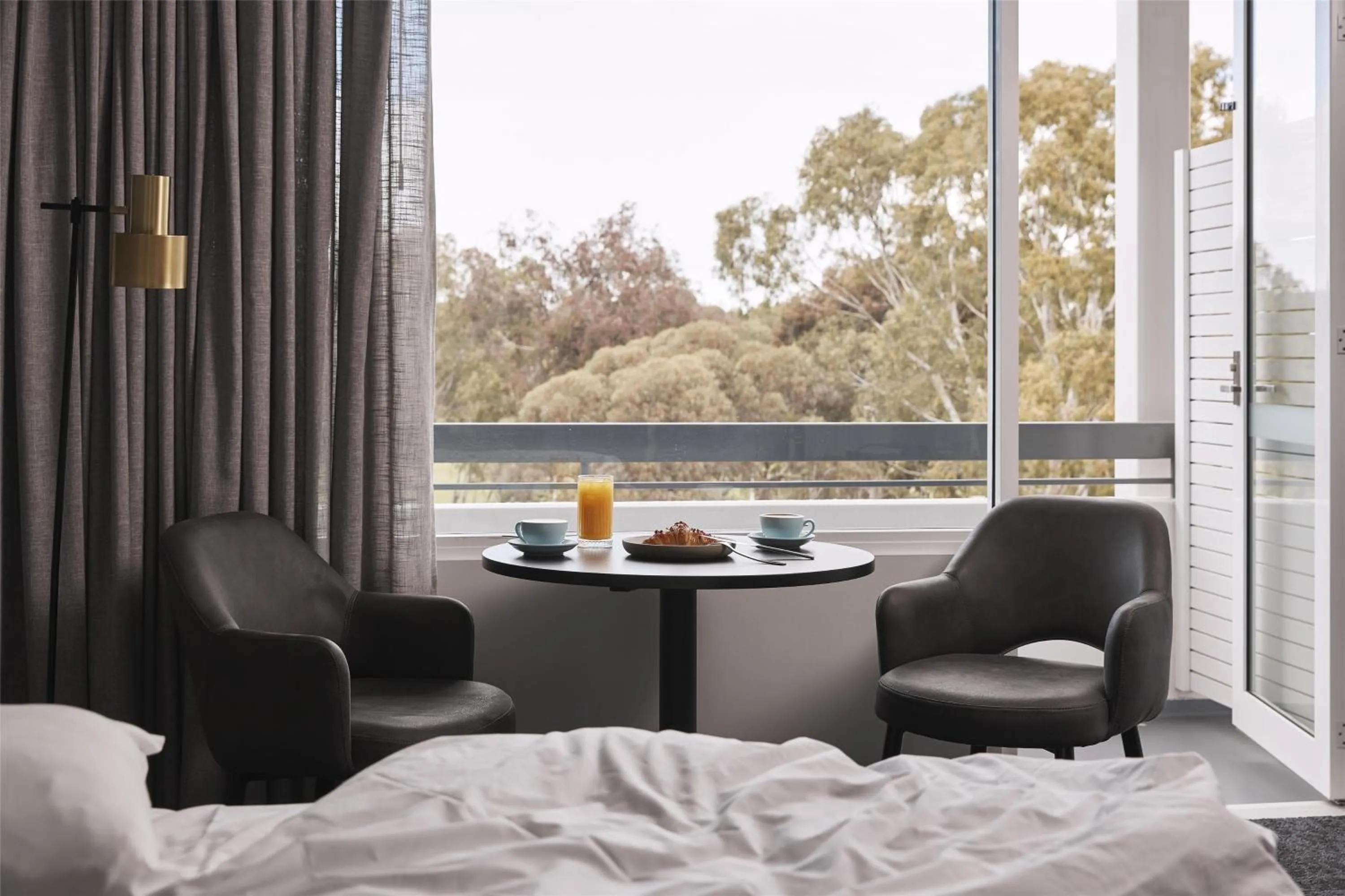 Bedroom, Bed in Hotel Alba Adelaide