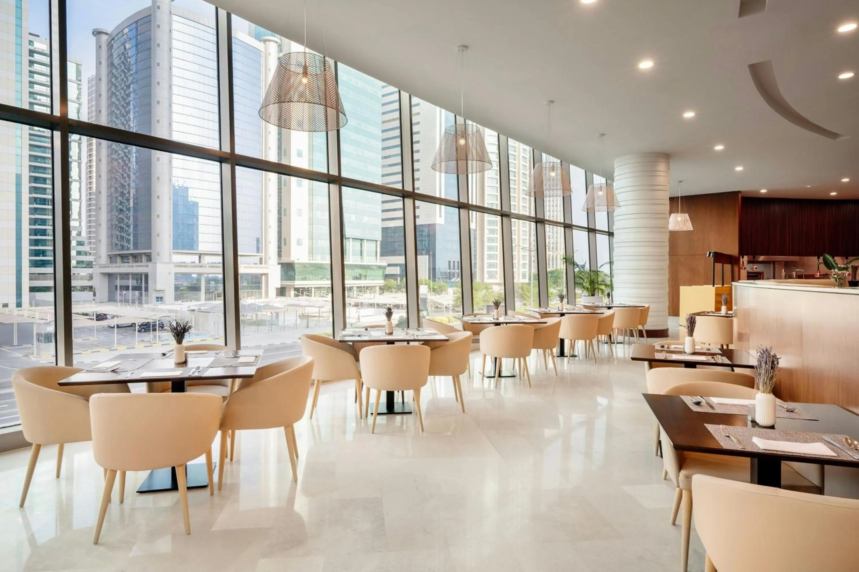 Restaurant/places to eat in Le Meridien City Center Doha