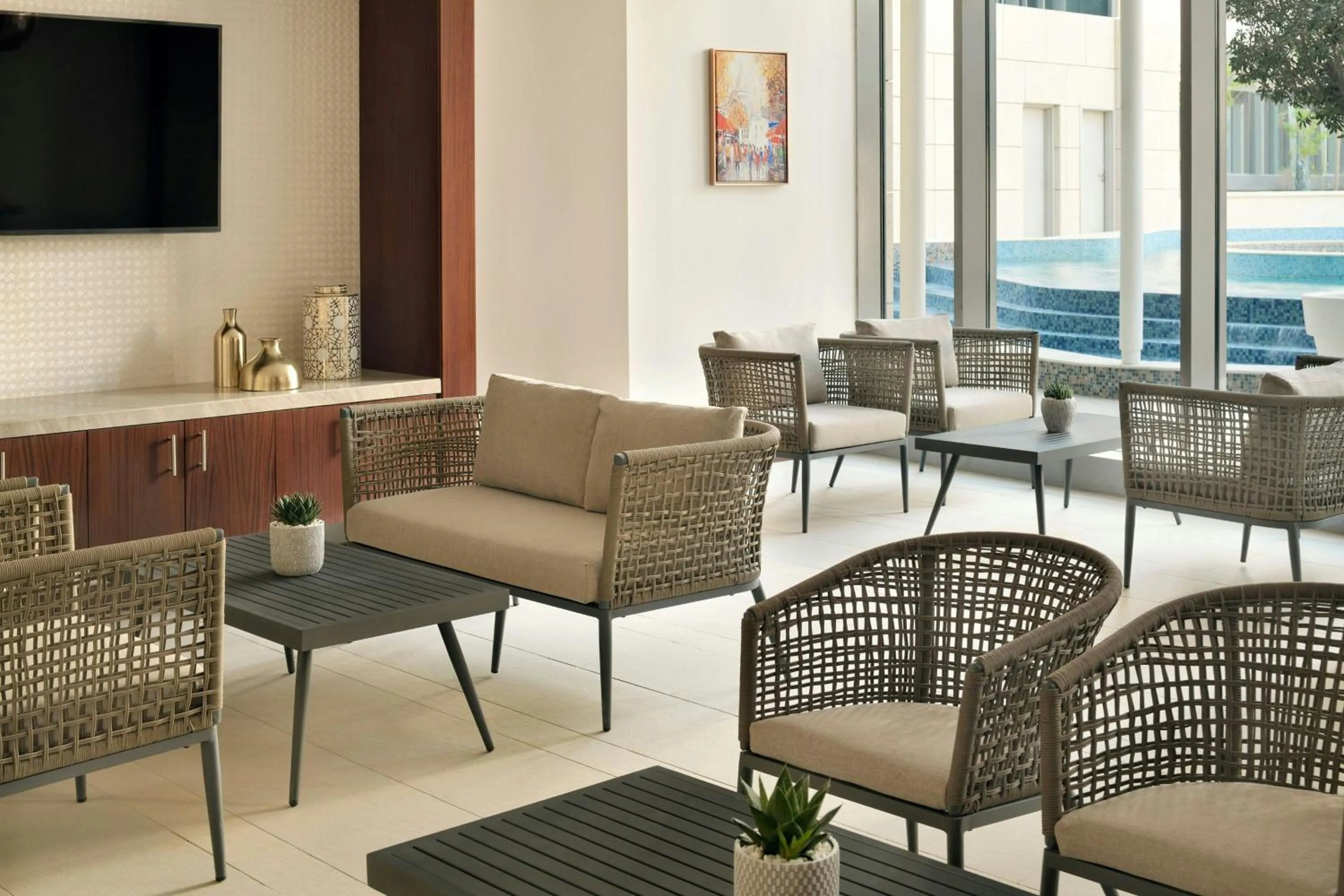 Restaurant/places to eat in Le Meridien City Center Doha