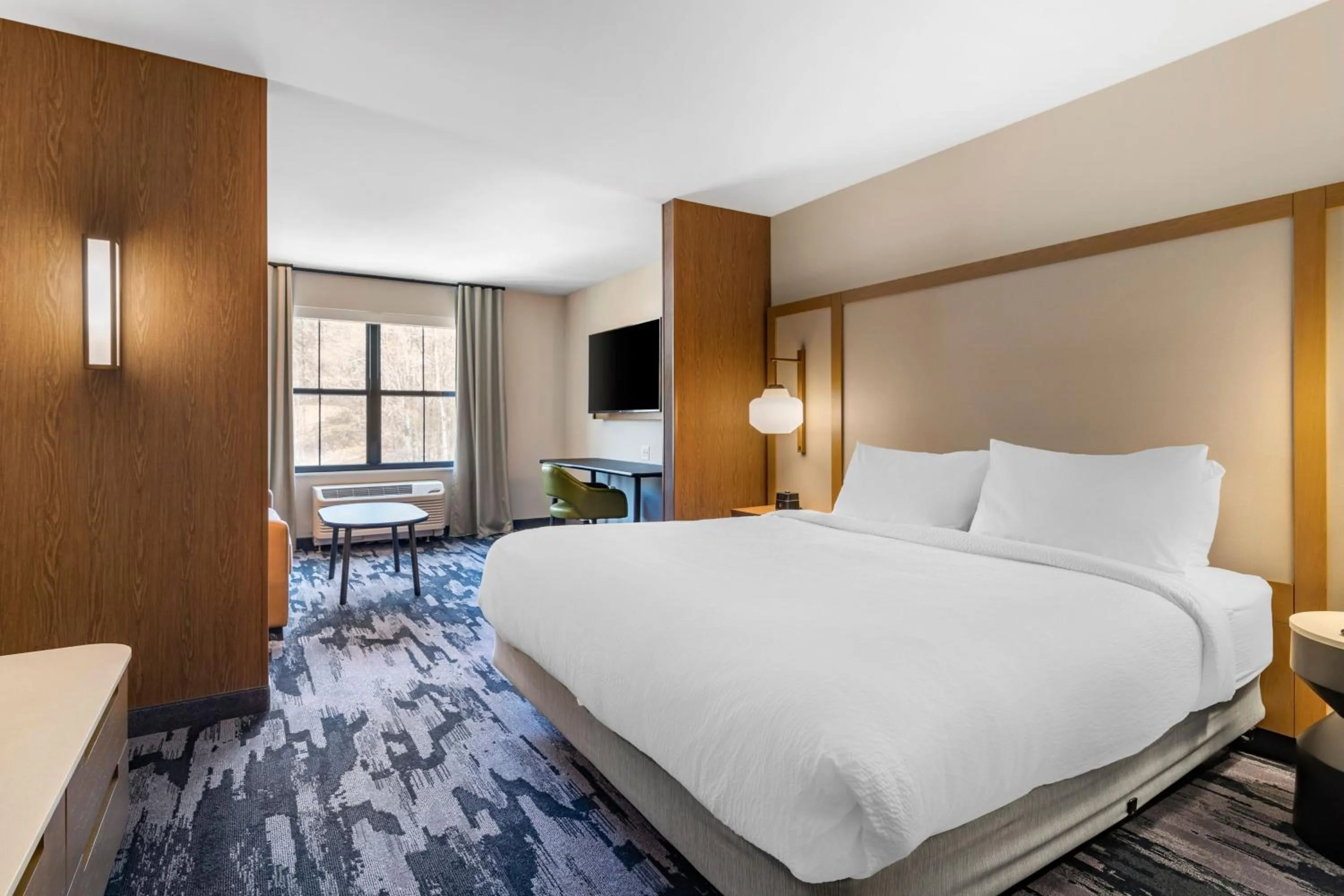 Photo of the whole room, Bed in Fairfield by Marriott Inn & Suites North Conway