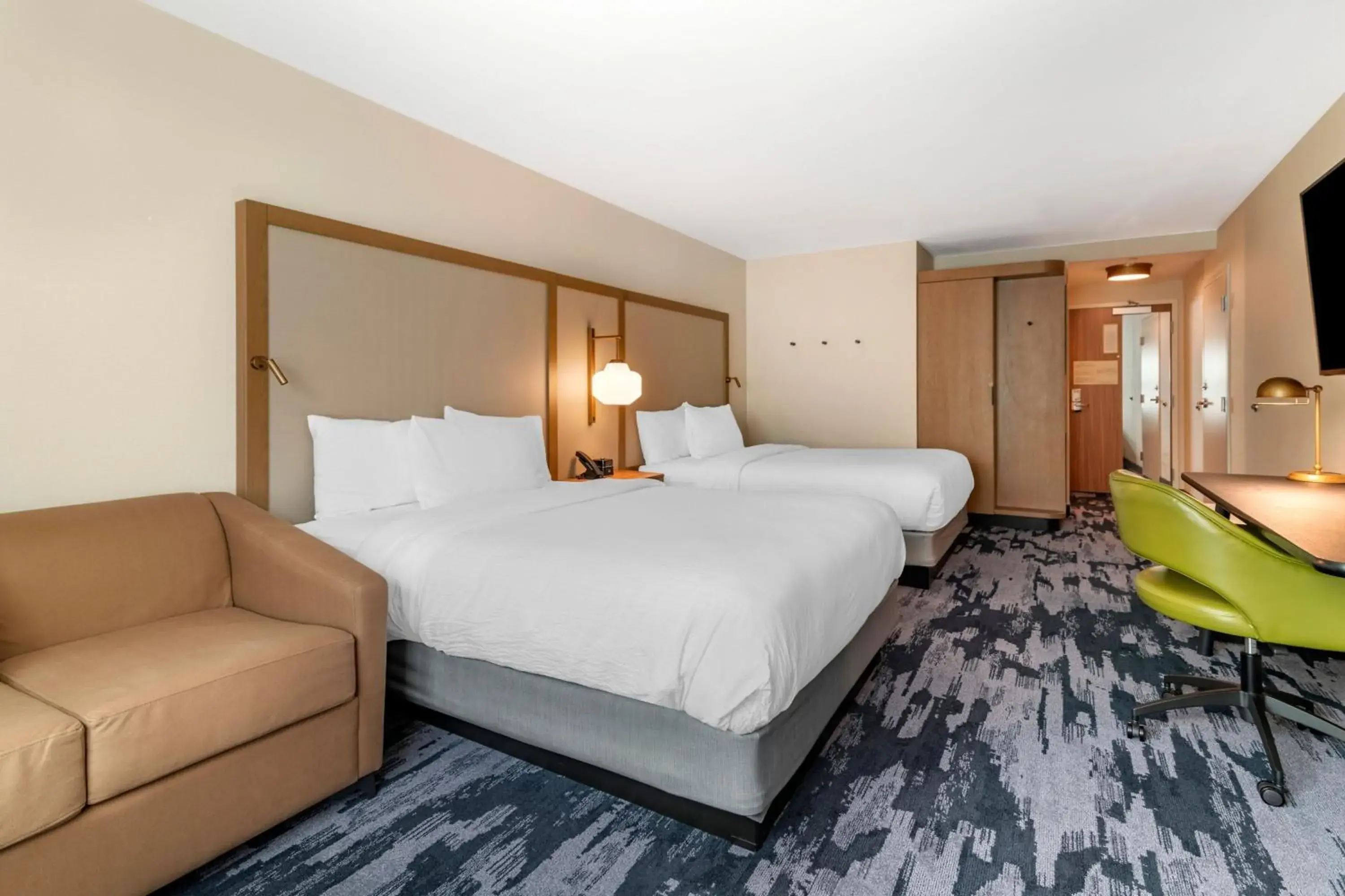 Queen Room with Two Queen Beds and Sofa Bed in Fairfield by Marriott Inn & Suites North Conway Queen Room with Two Queen Beds and Sofa Bed in Fairfield by Marriott Inn & Suites North Conway