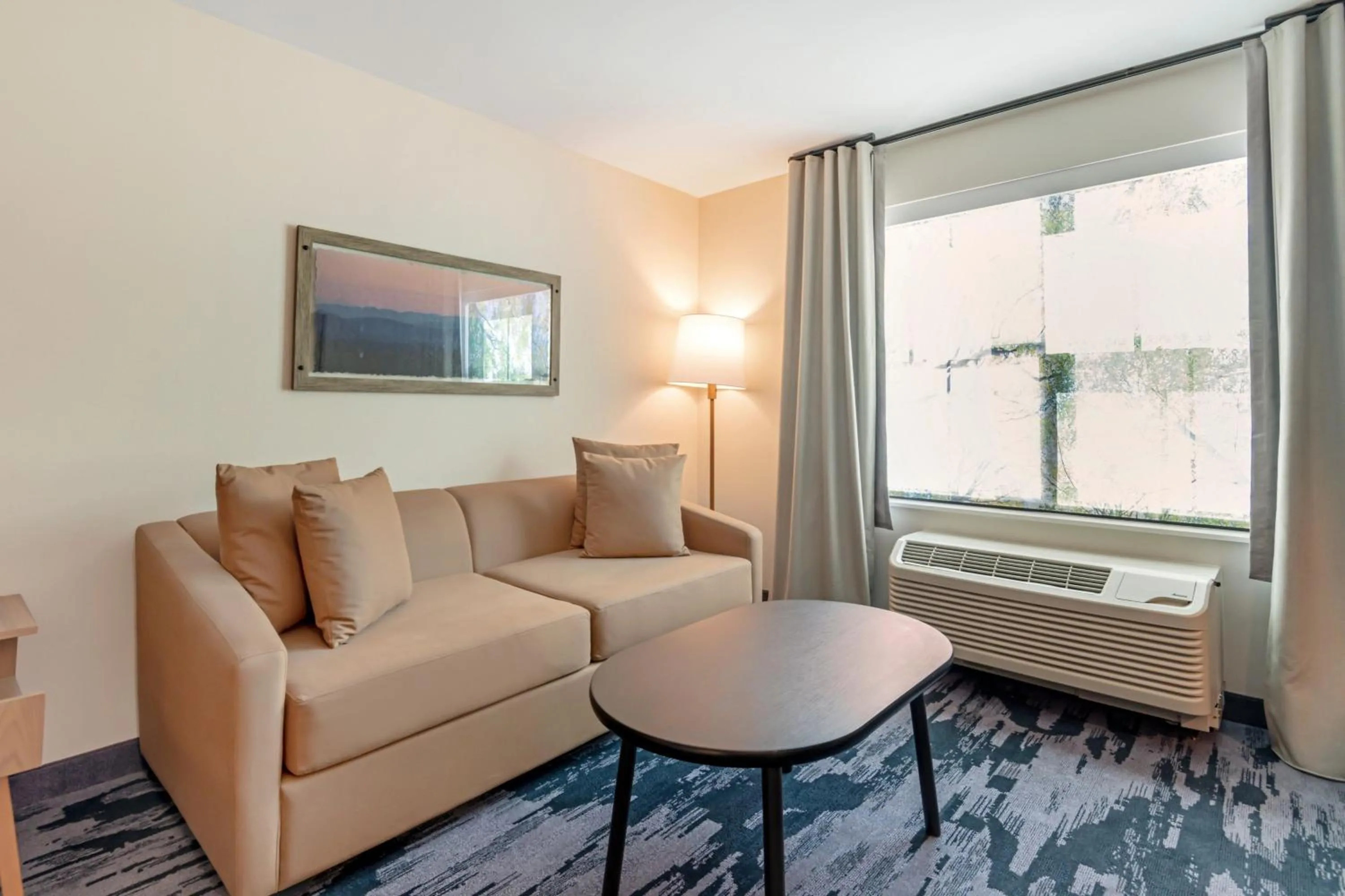 Photo of the whole room in Fairfield by Marriott Inn & Suites North Conway